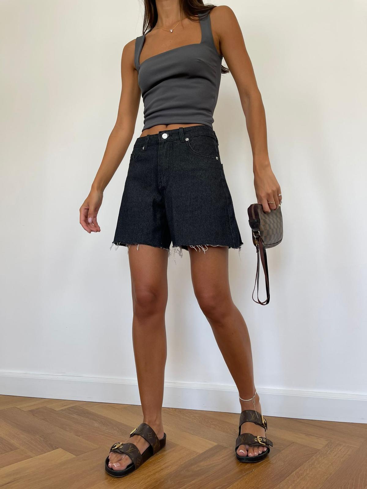 ג׳ינס דילן ברמודה