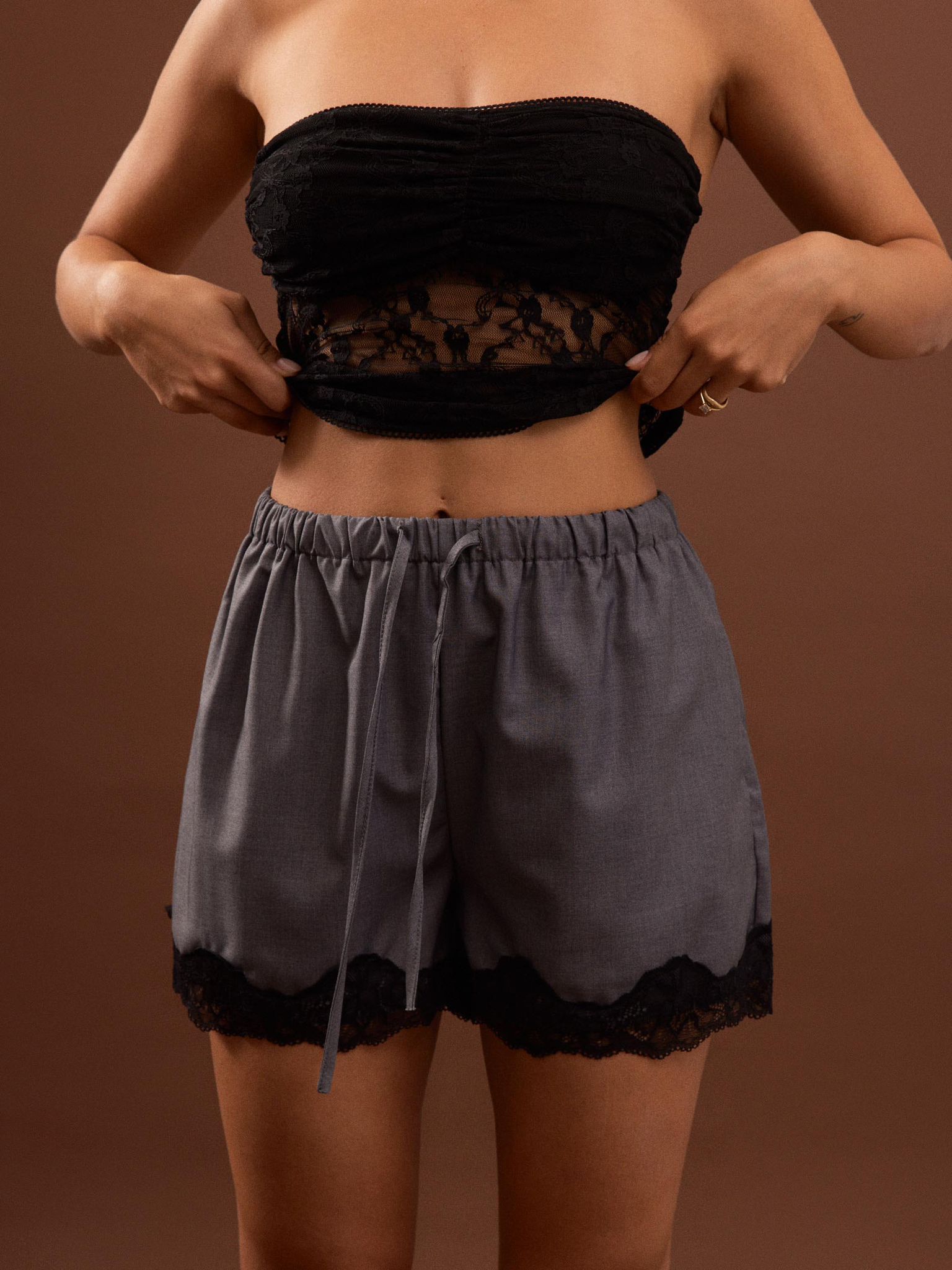 שורט דיון תחרה