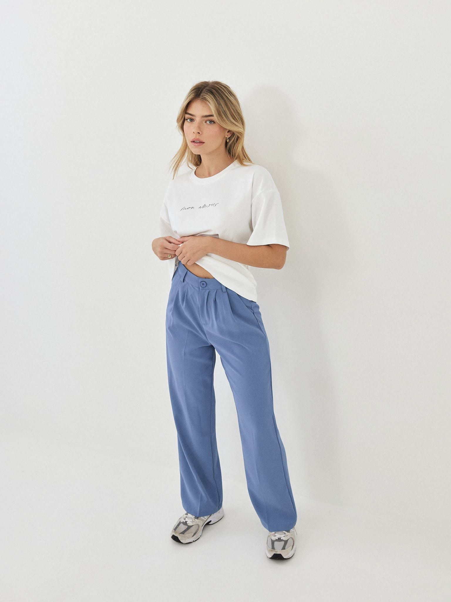 מכנסי יובל מחויטים