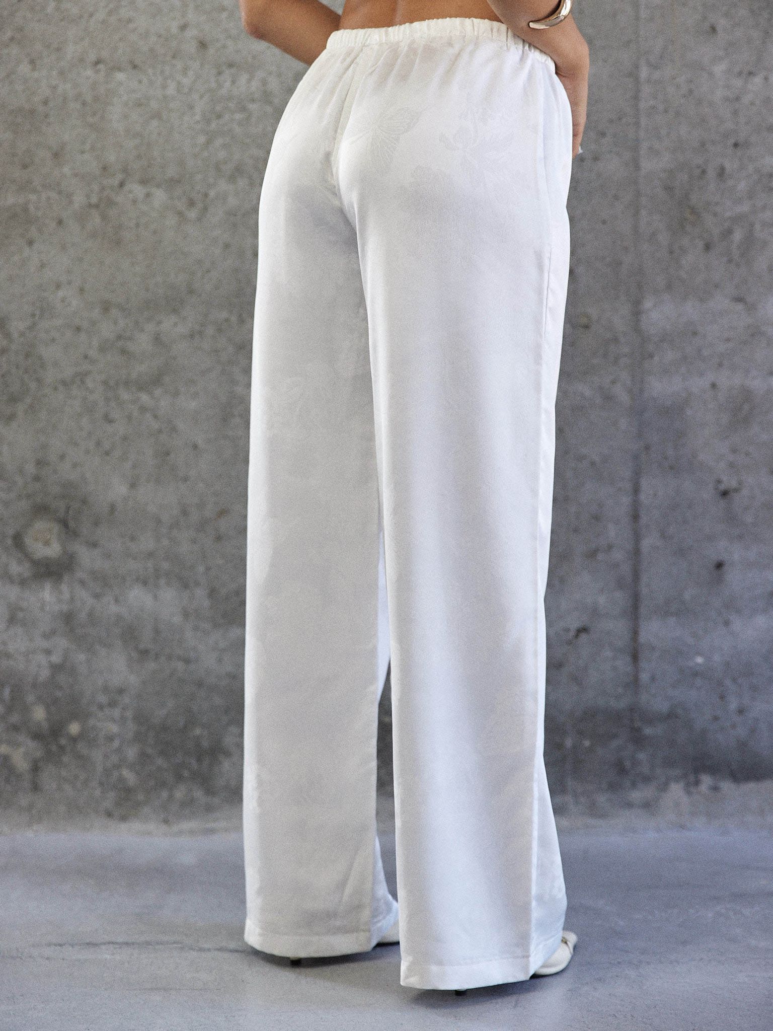 מכנסי אדריאן