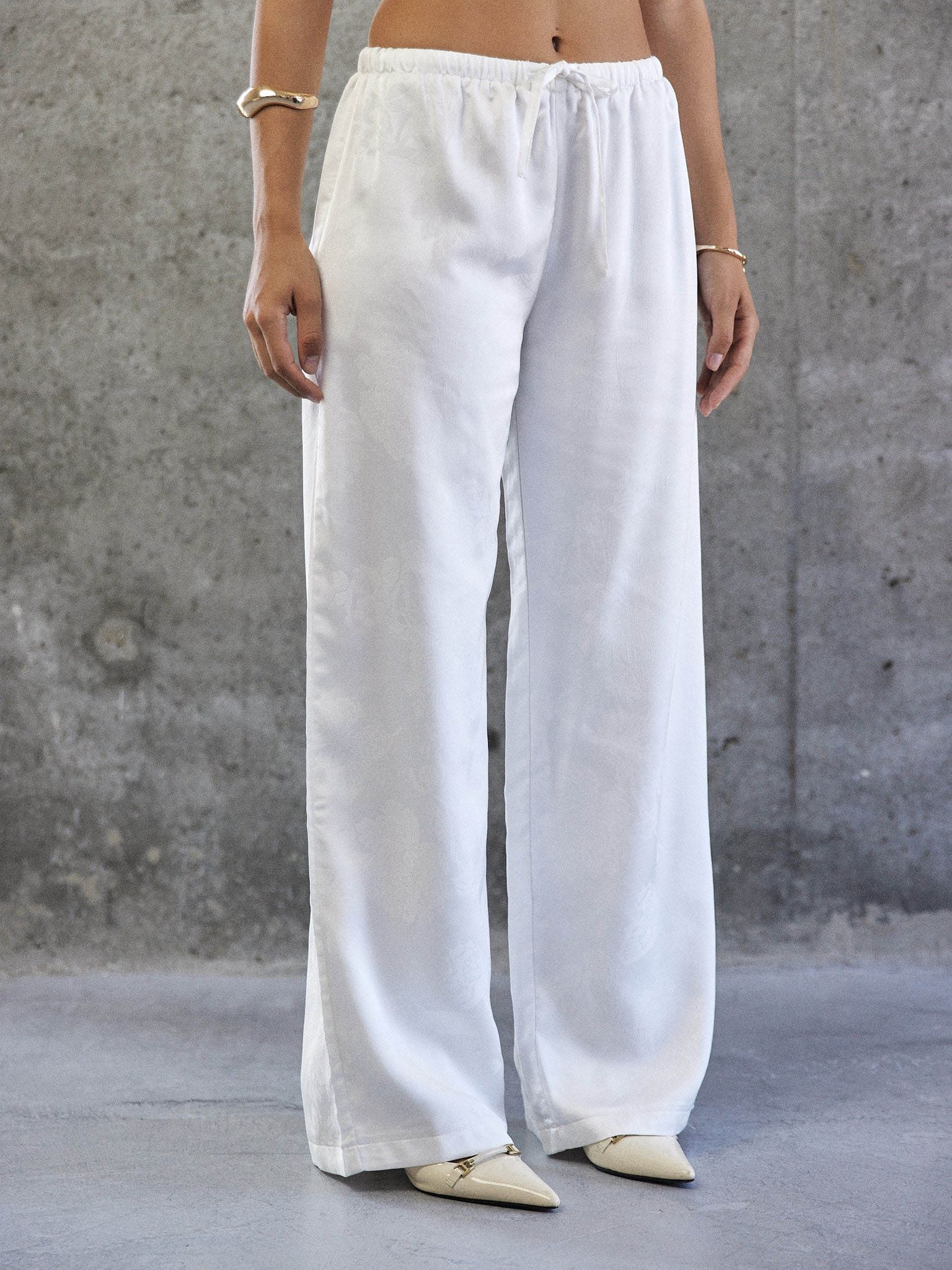 מכנסי אדריאן