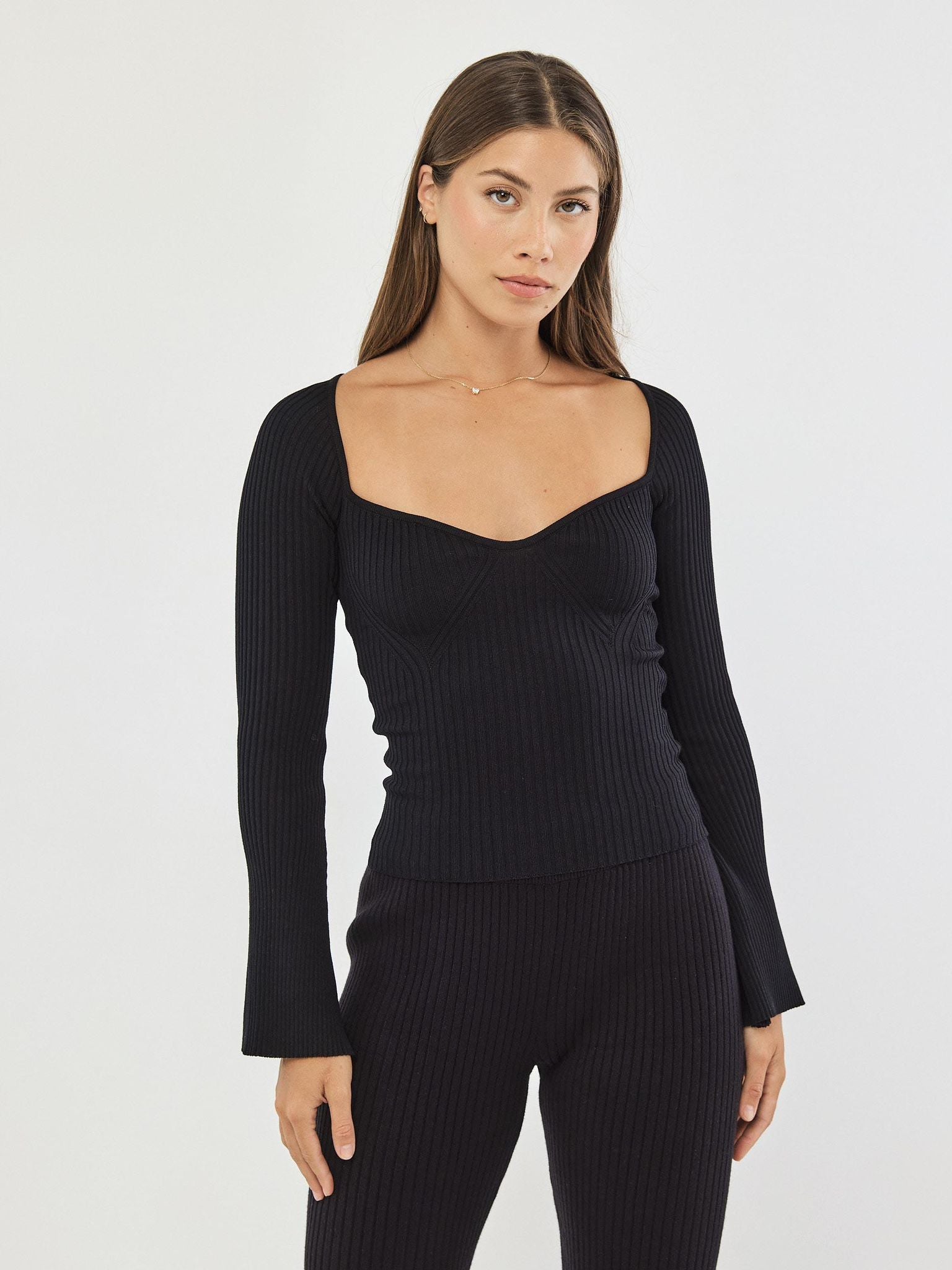 טופ סריג מגי