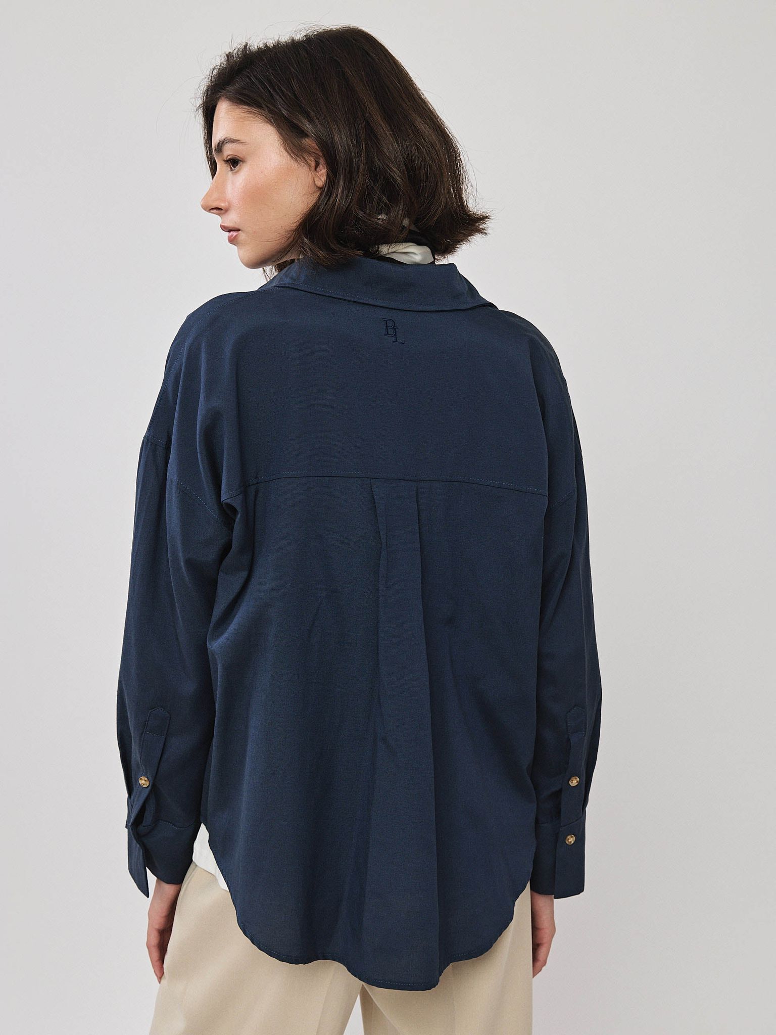 מכופתרת מורגן