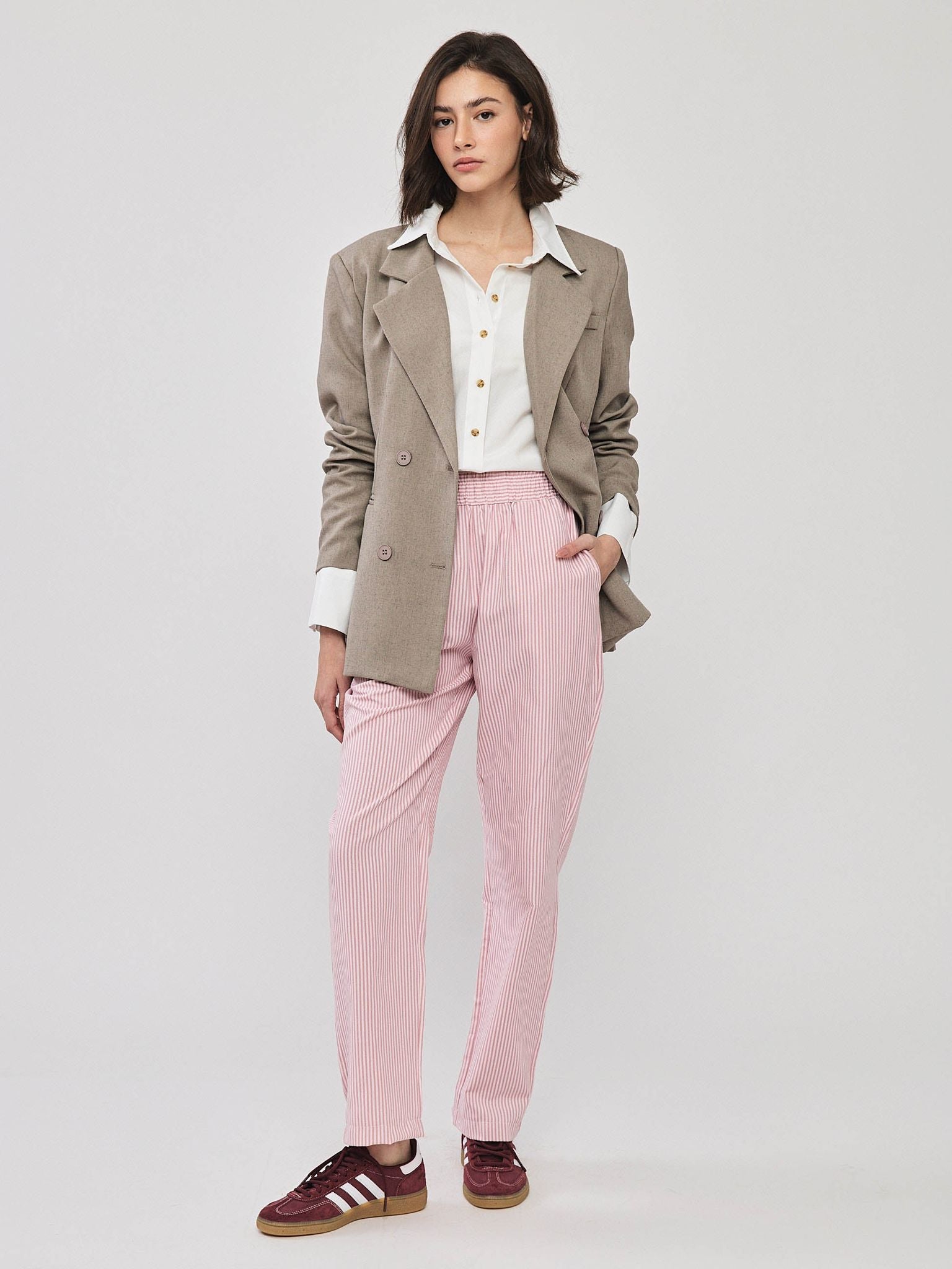 מכופתרת מורגן