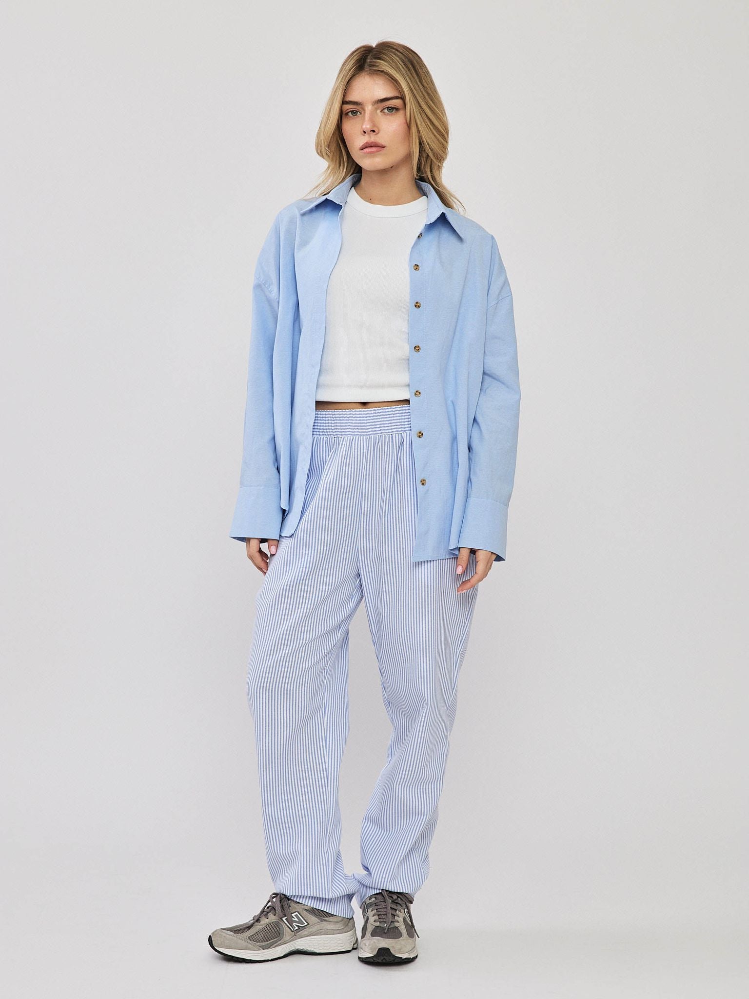 מכנסי אוסטריה פסים