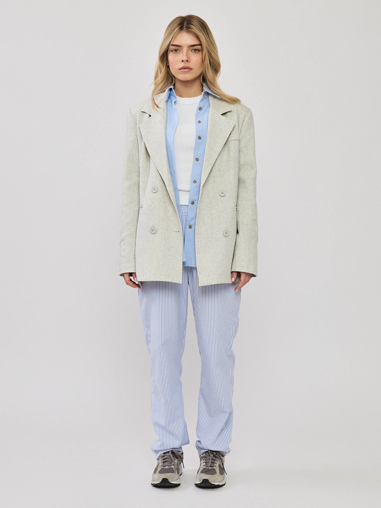 מכנסי אוסטריה פסים