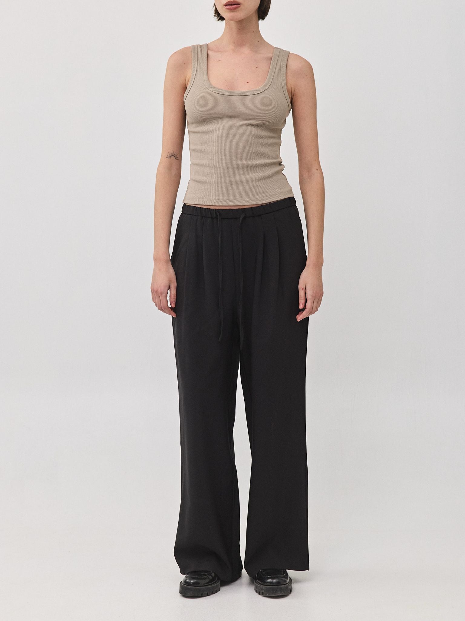 מכנסי אליוט