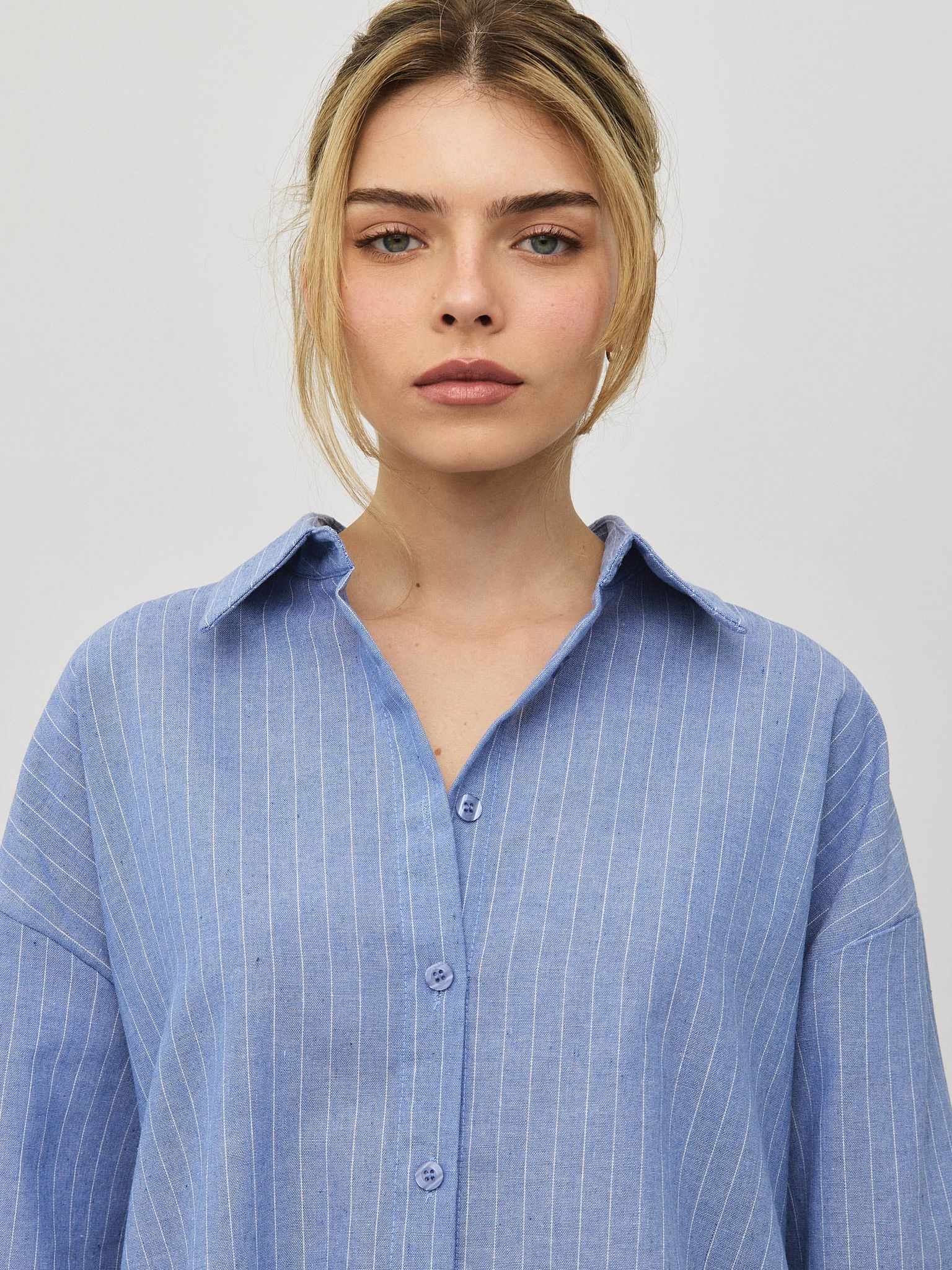 מכופתרת פסים סן