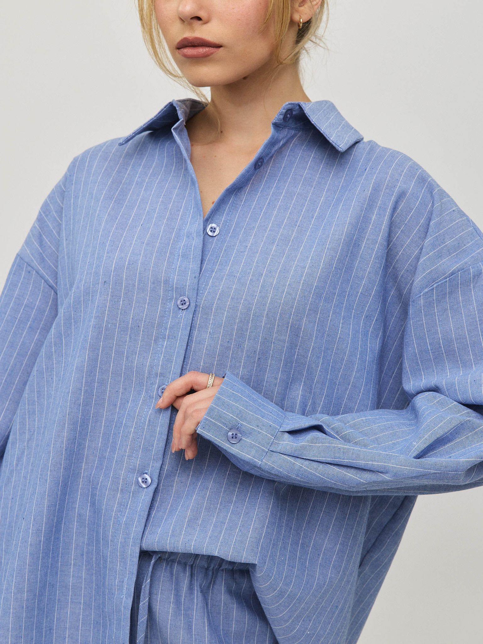 מכופתרת פסים סן