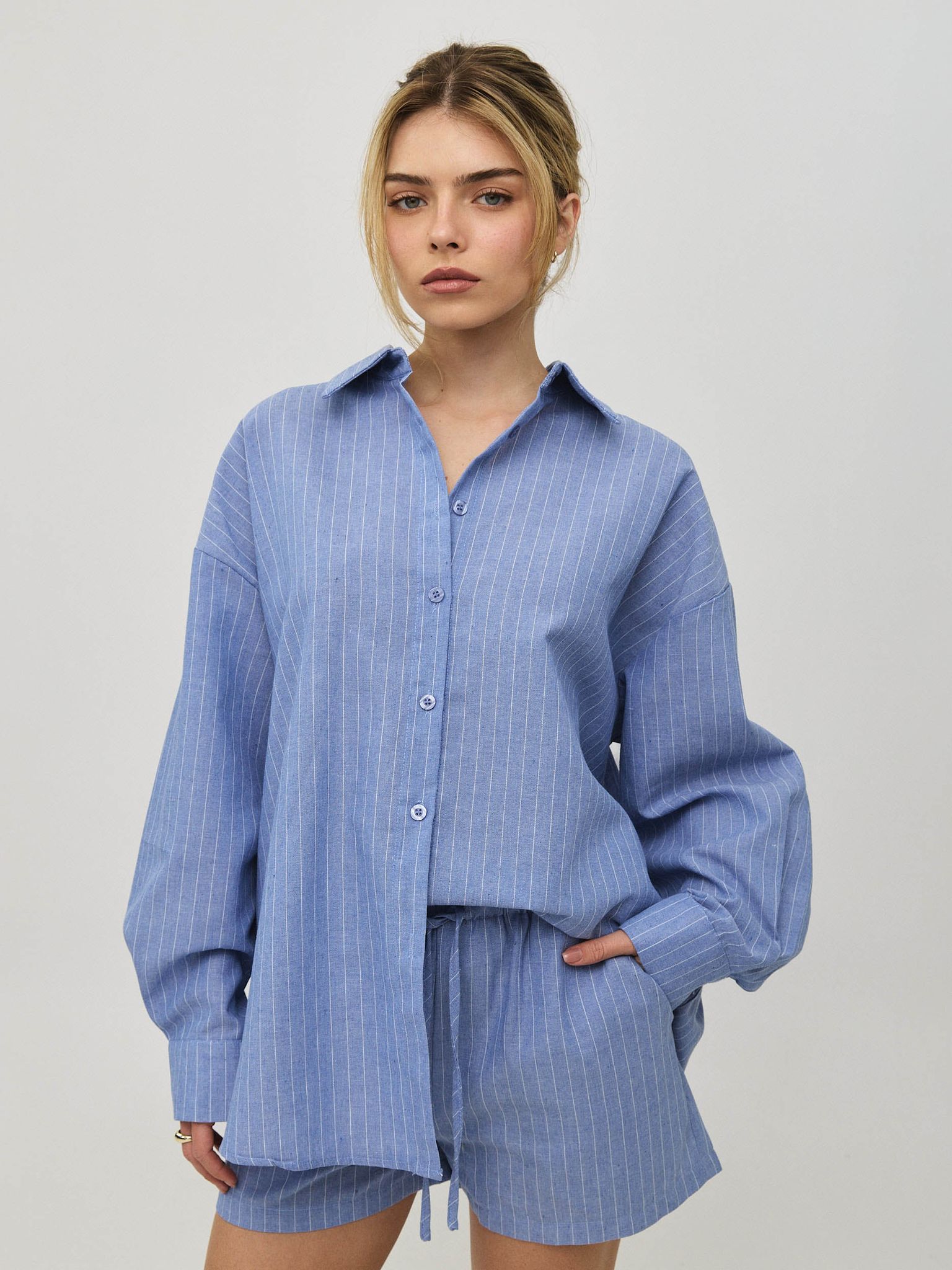 מכופתרת פסים סן