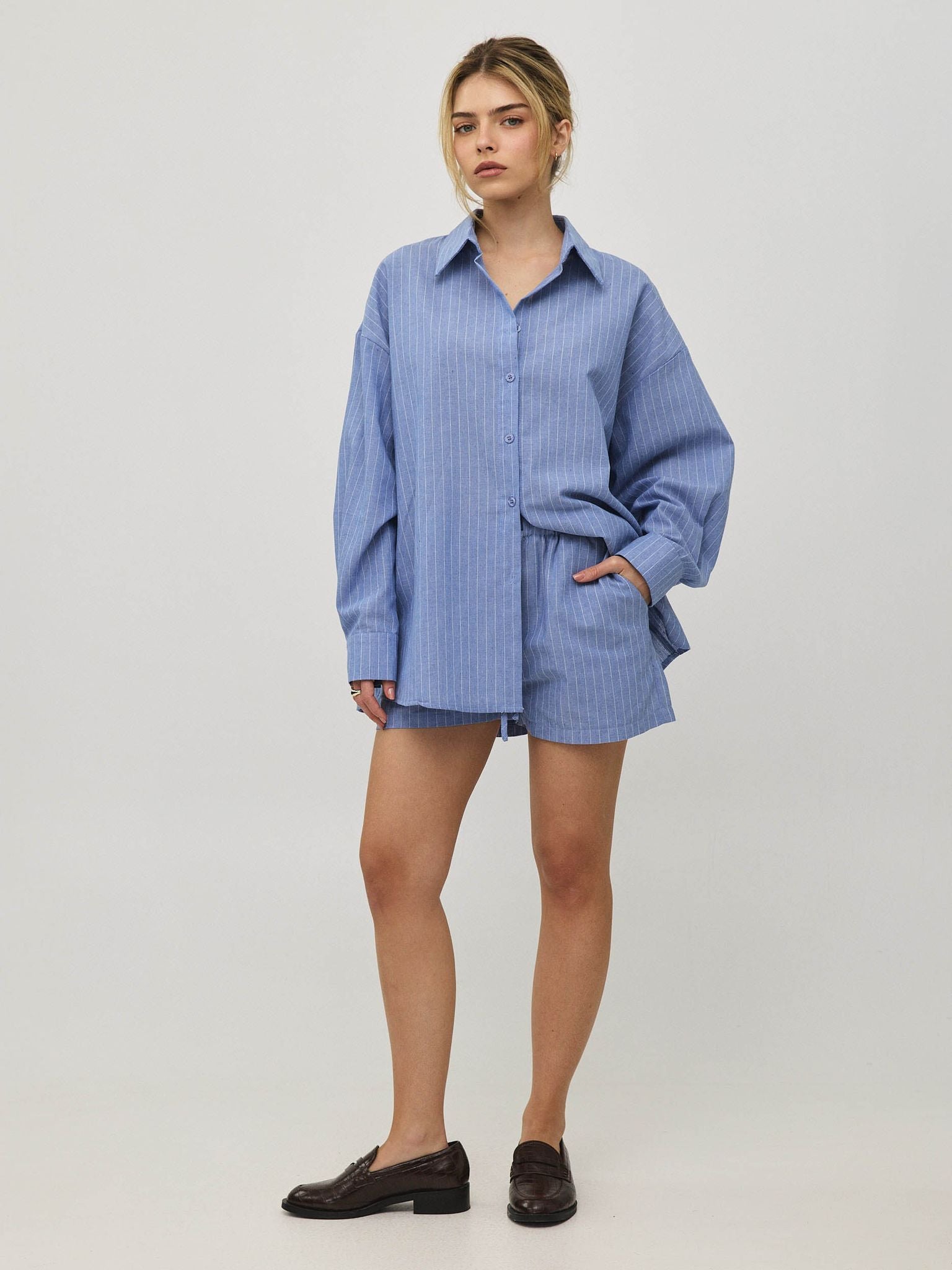 מכופתרת פסים סן