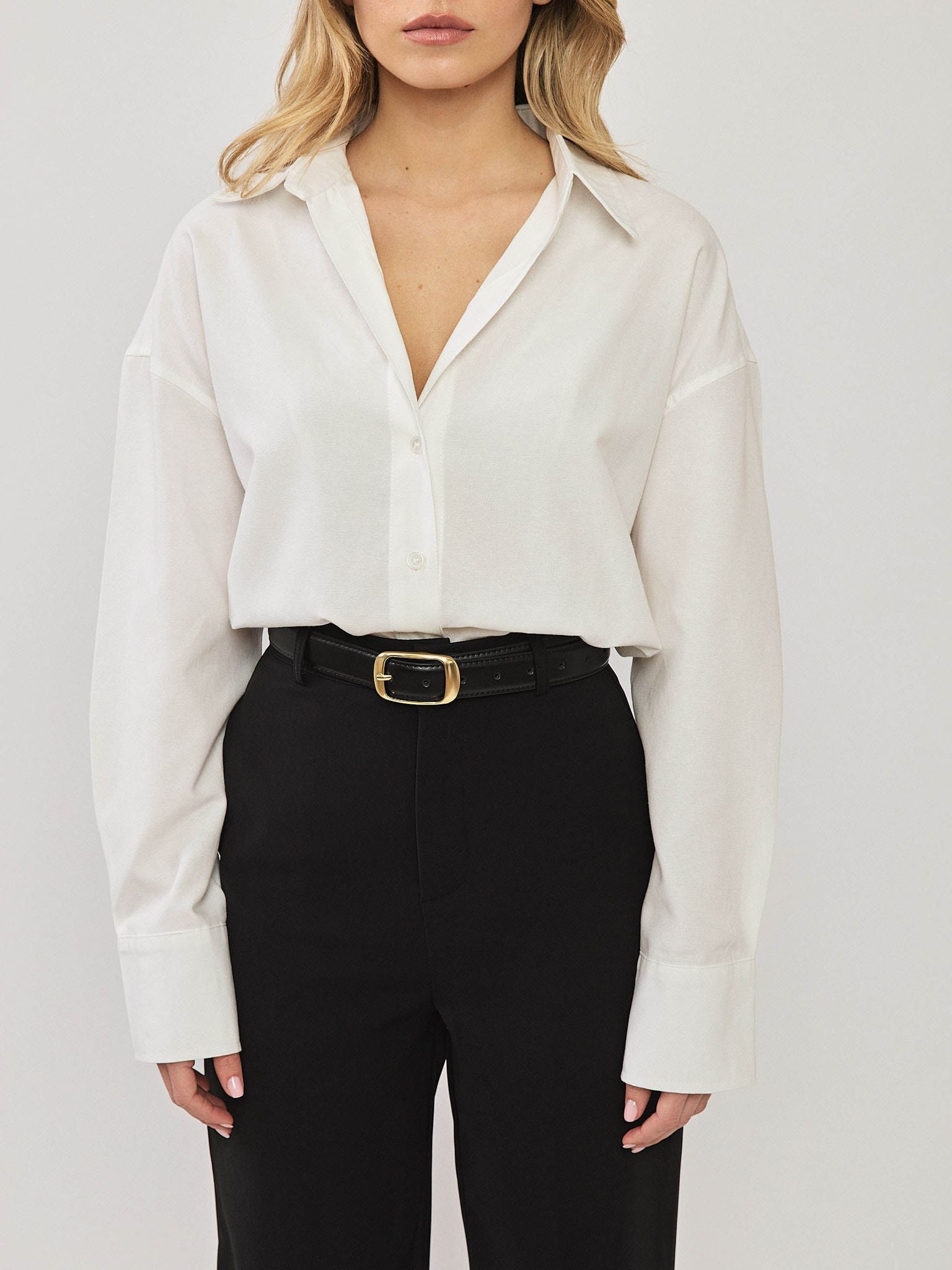 מכופתרת לוק