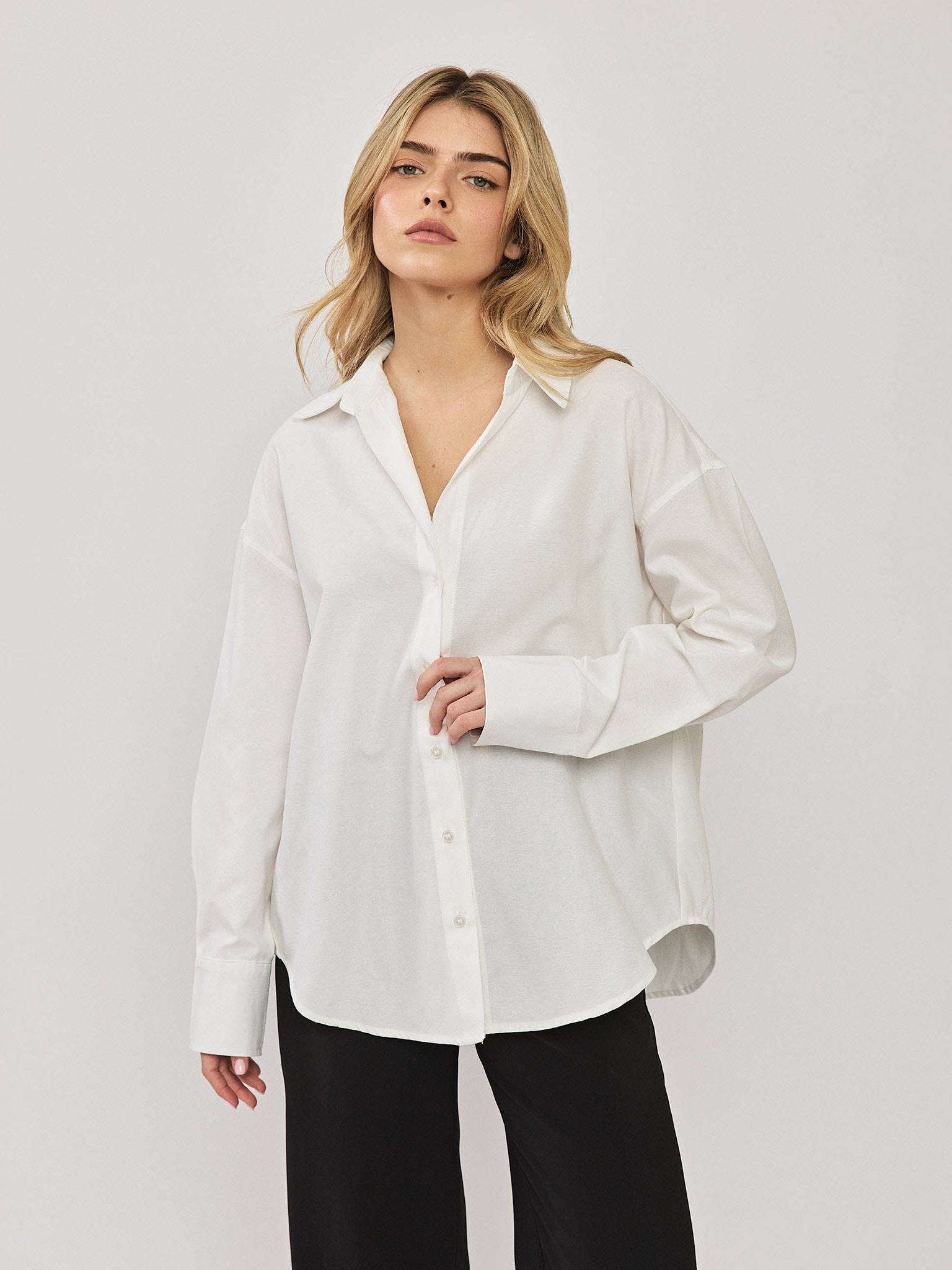 מכופתרת לוק