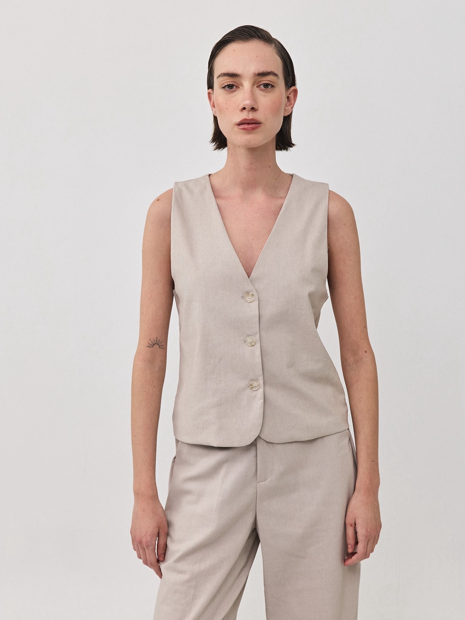 וסט פשתן ניקולה