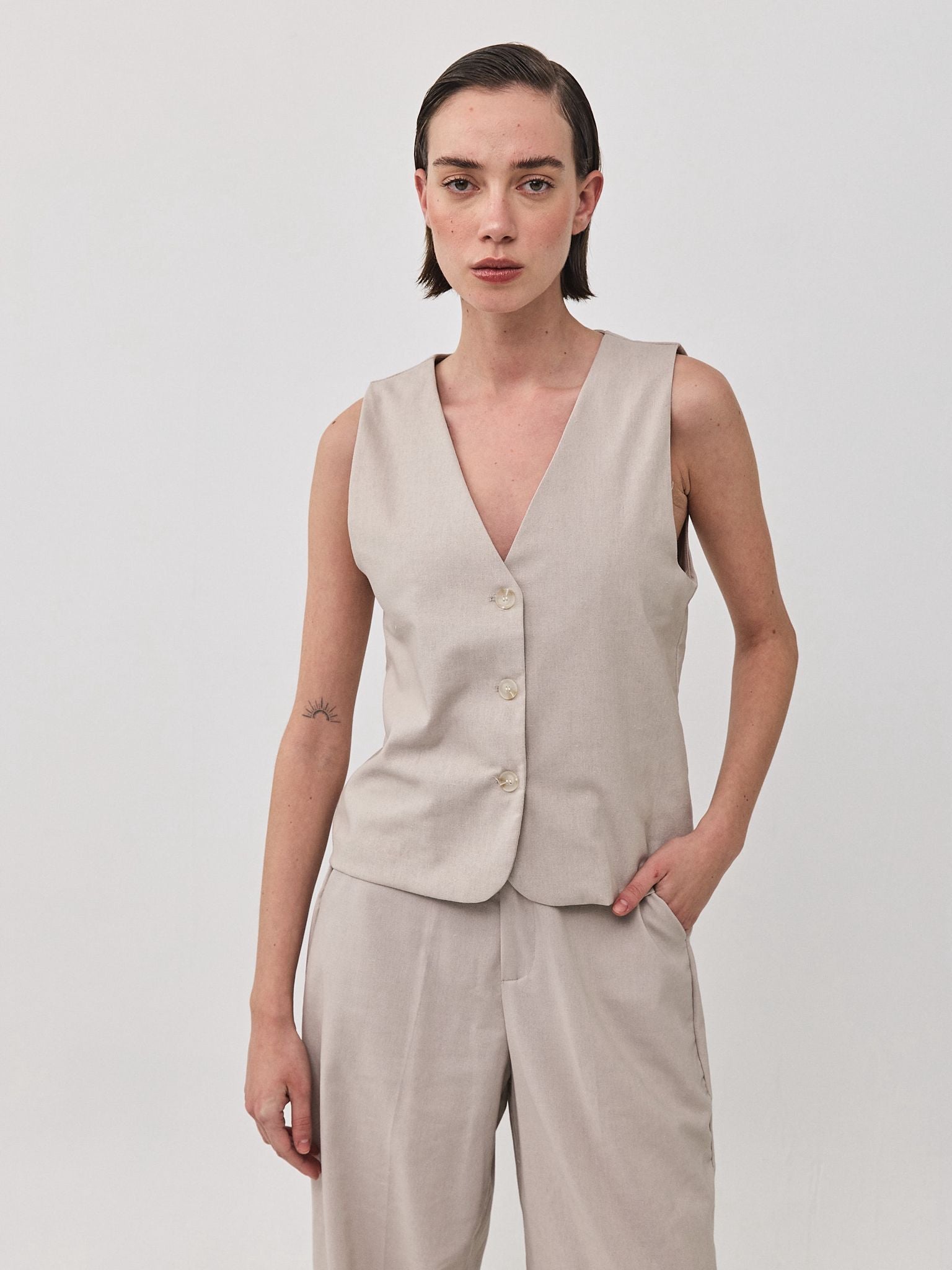 וסט פשתן ניקולה