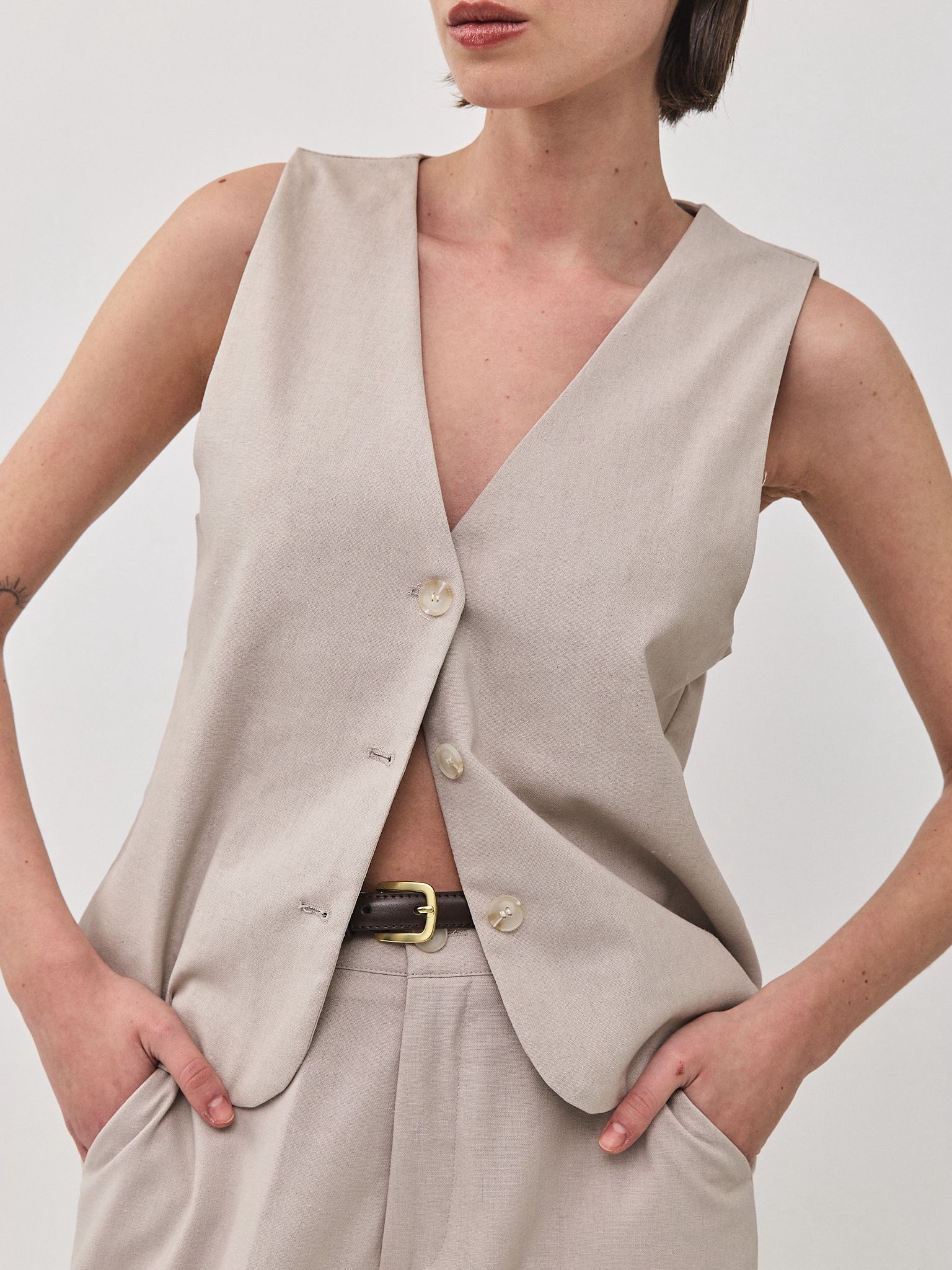 וסט פשתן ניקולה