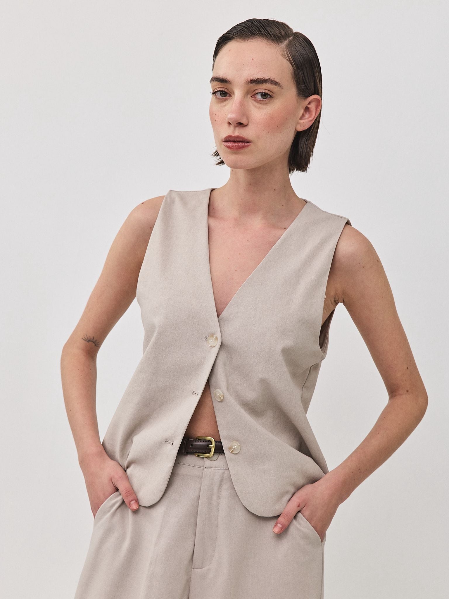 וסט פשתן ניקולה