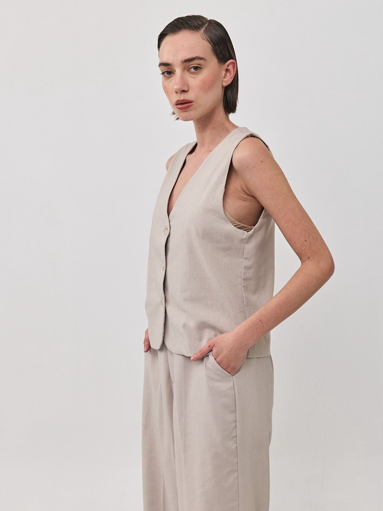 וסט פשתן ניקולה