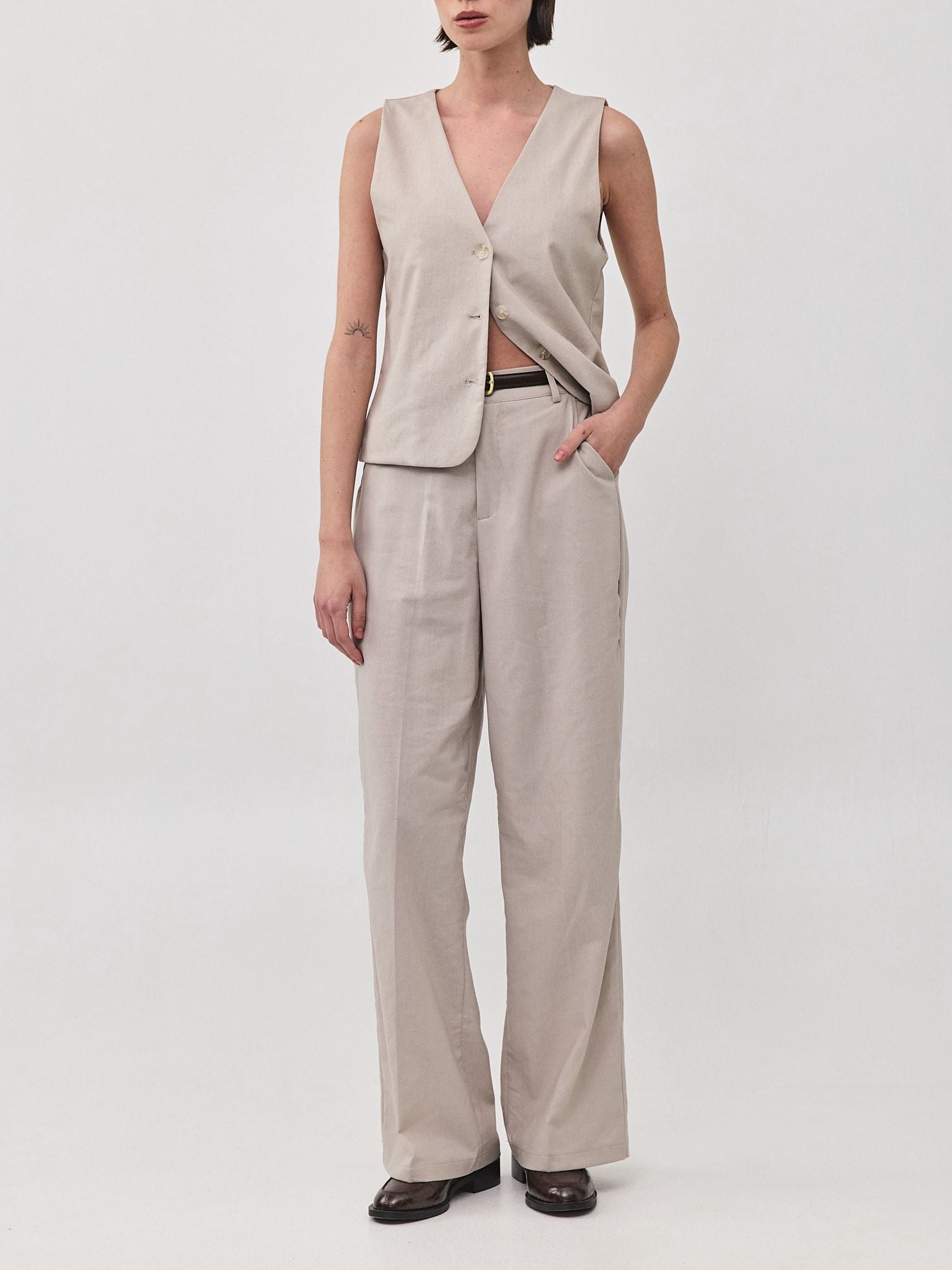 וסט פשתן ניקולה