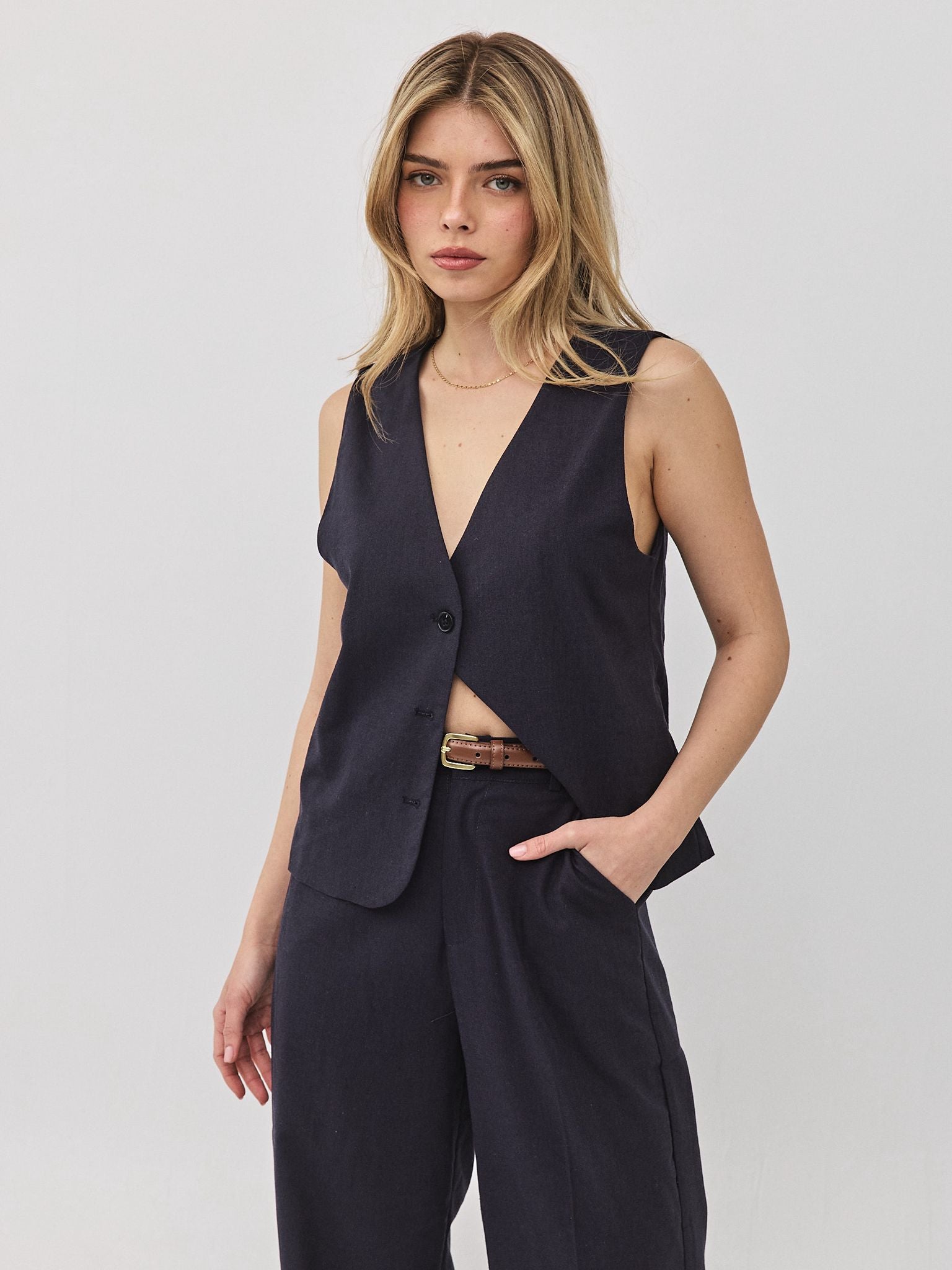 וסט פשתן ניקולה