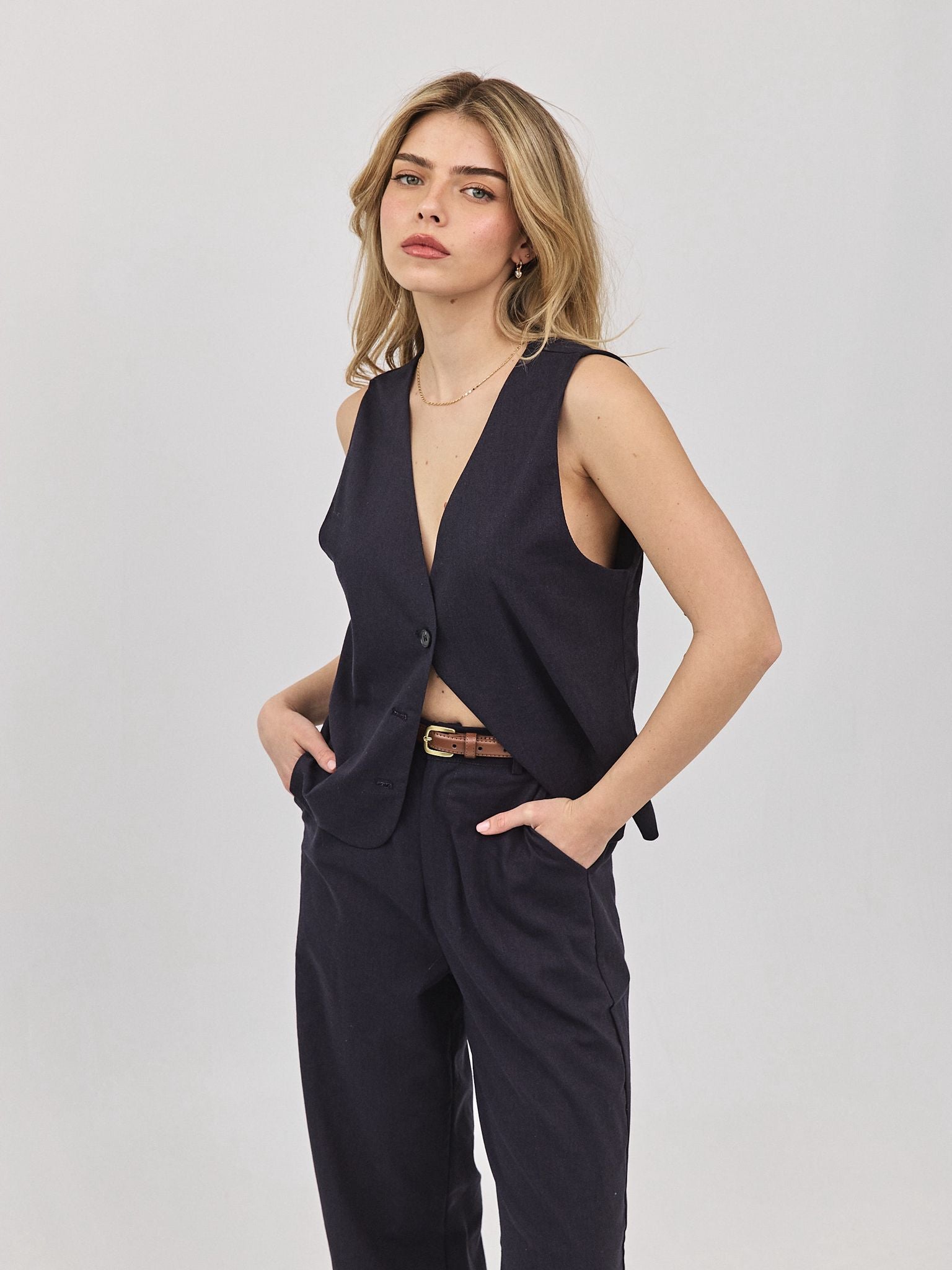 וסט פשתן ניקולה