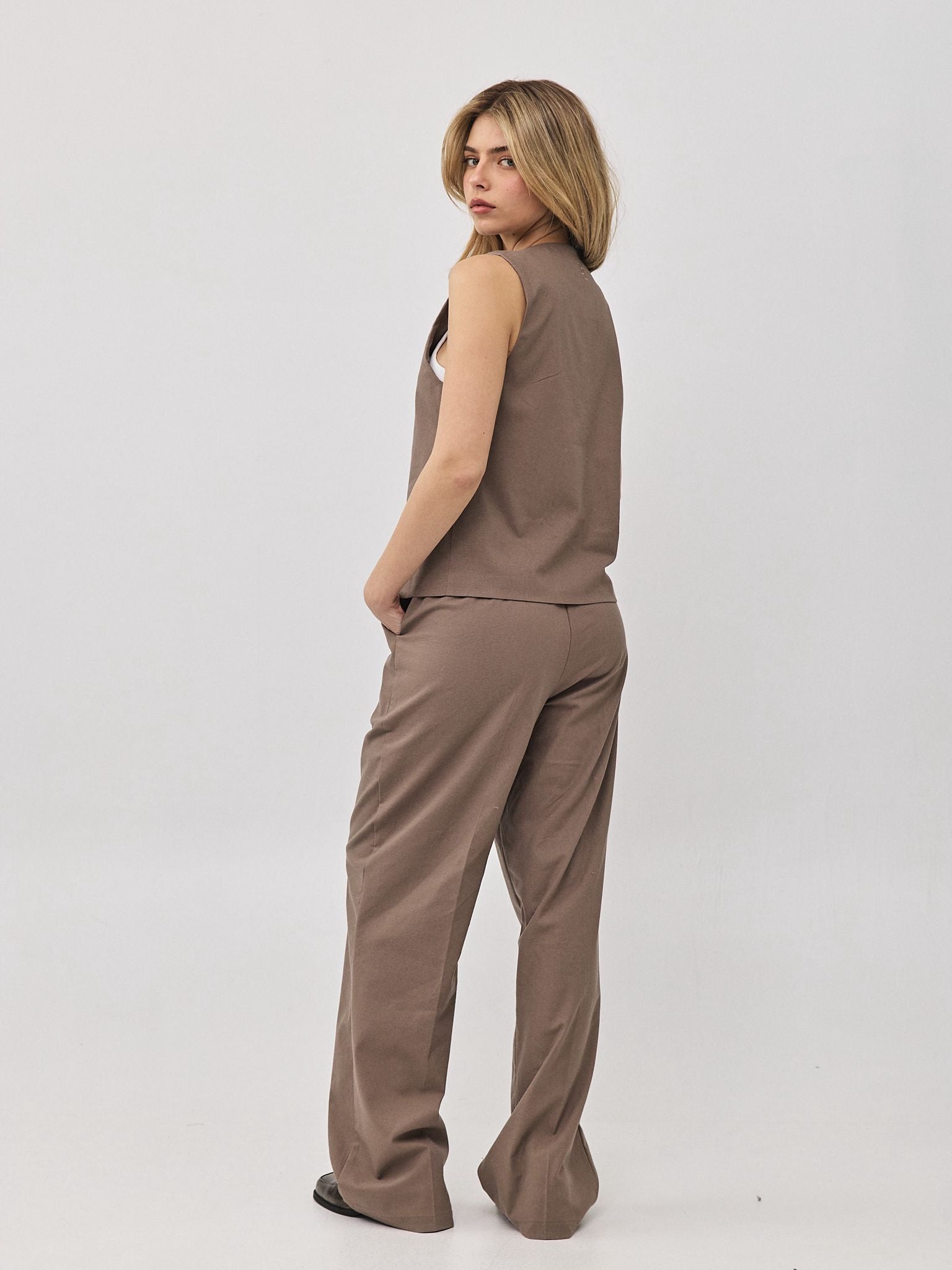 וסט פשתן ניקולה