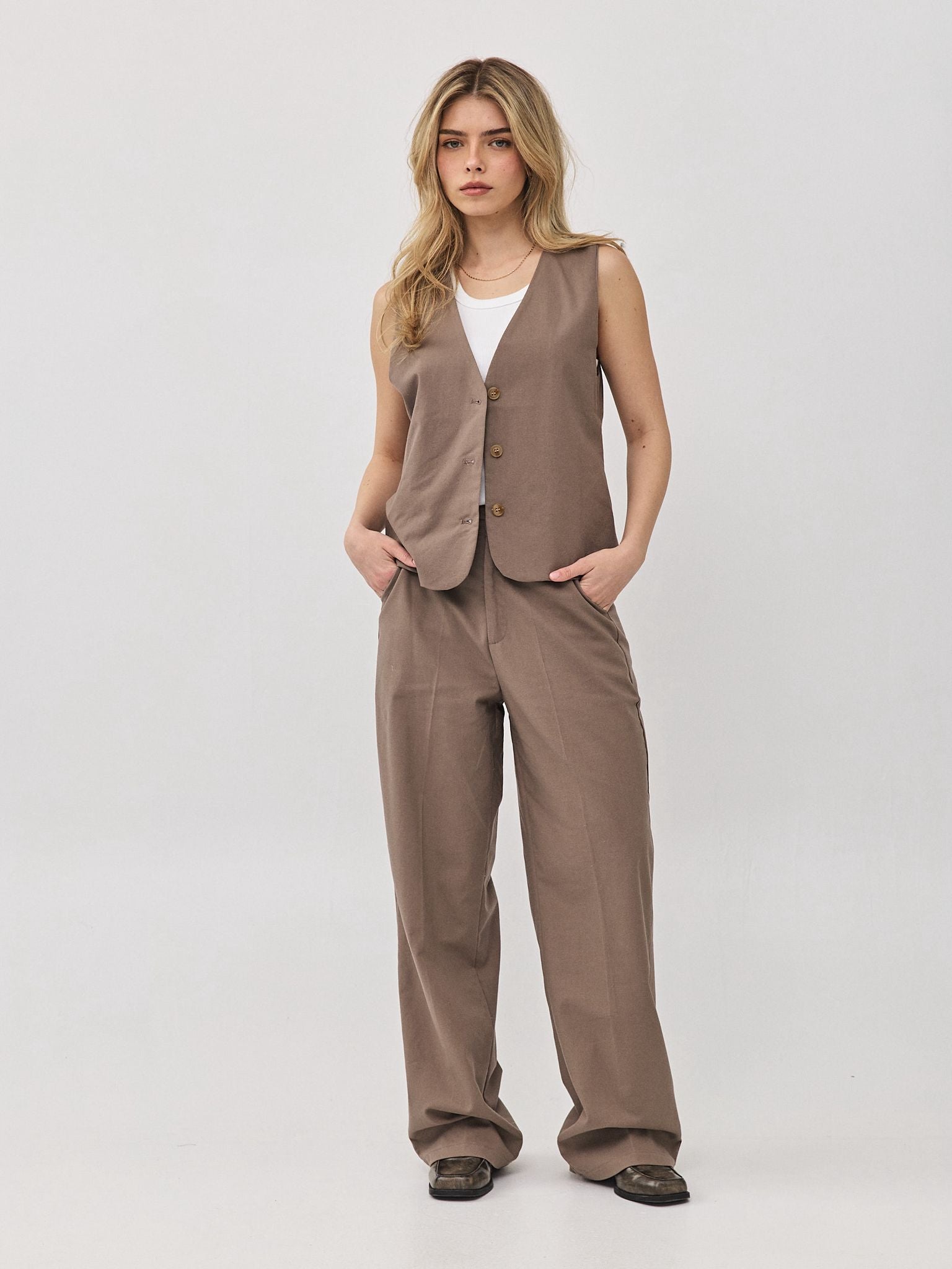 וסט פשתן ניקולה