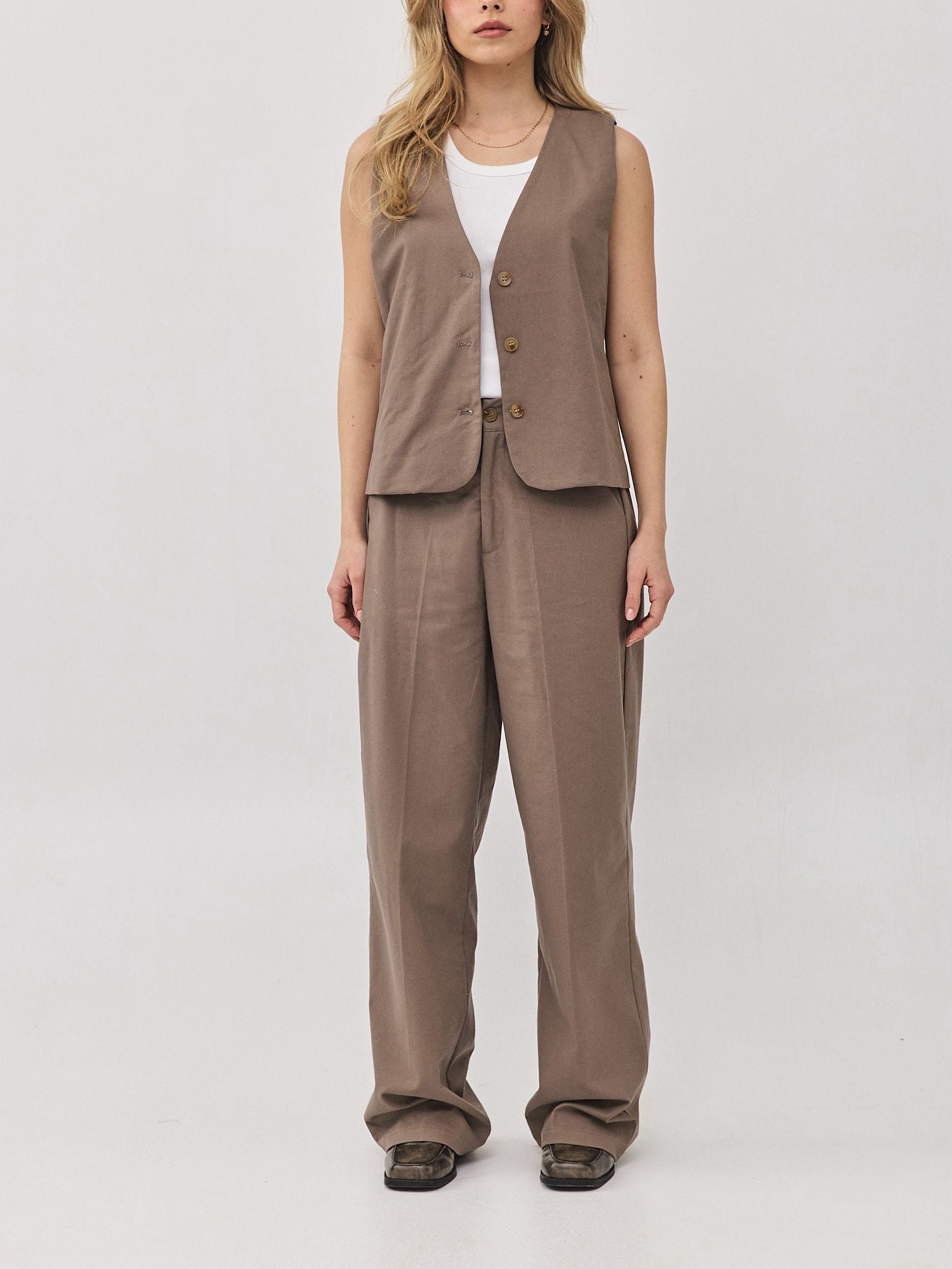 וסט פשתן ניקולה