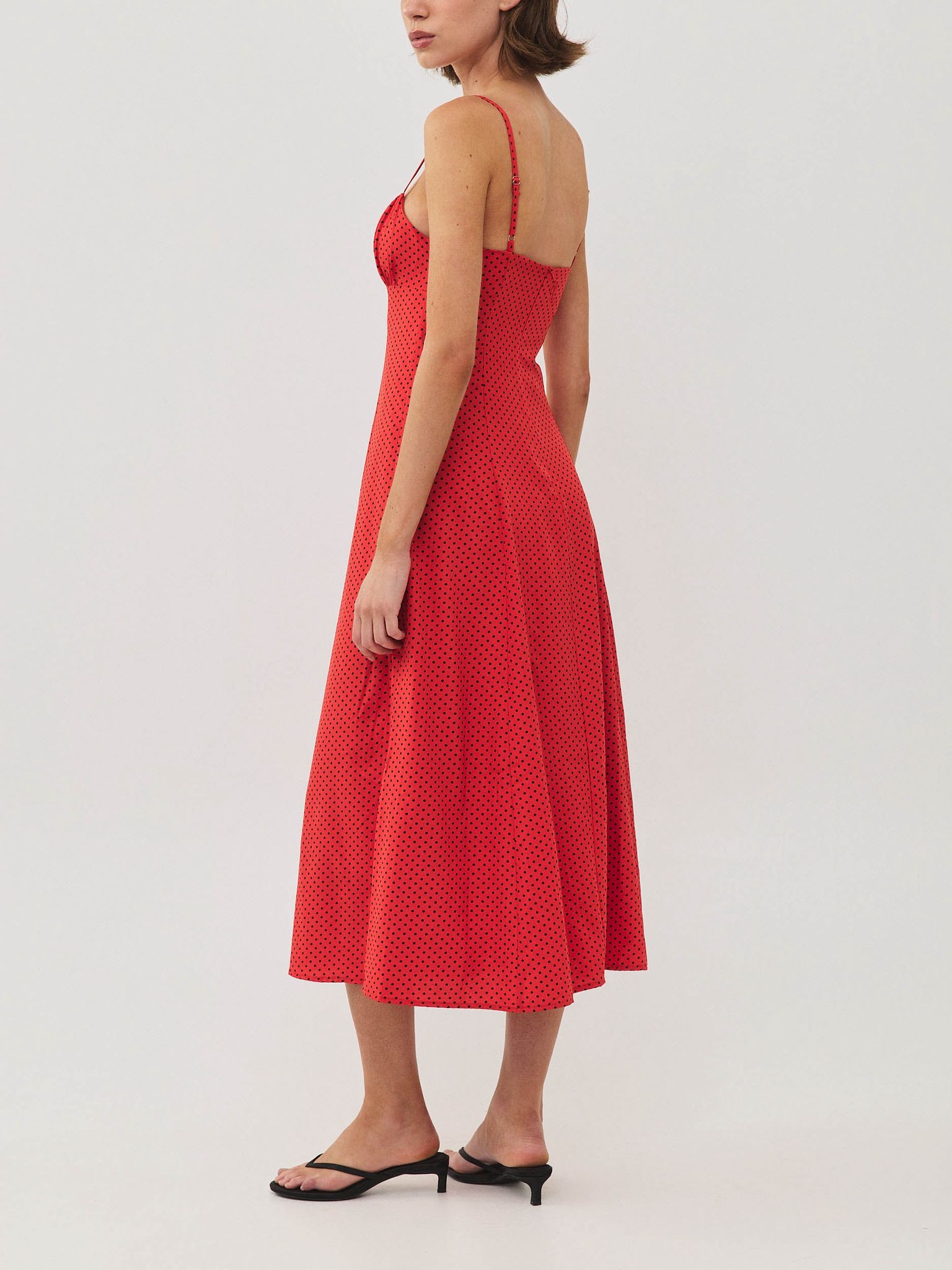 שמלת בל נקודות