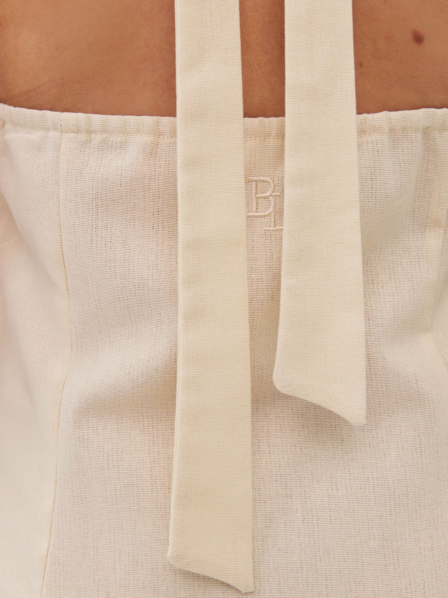 שמלת פשתן סרניטי