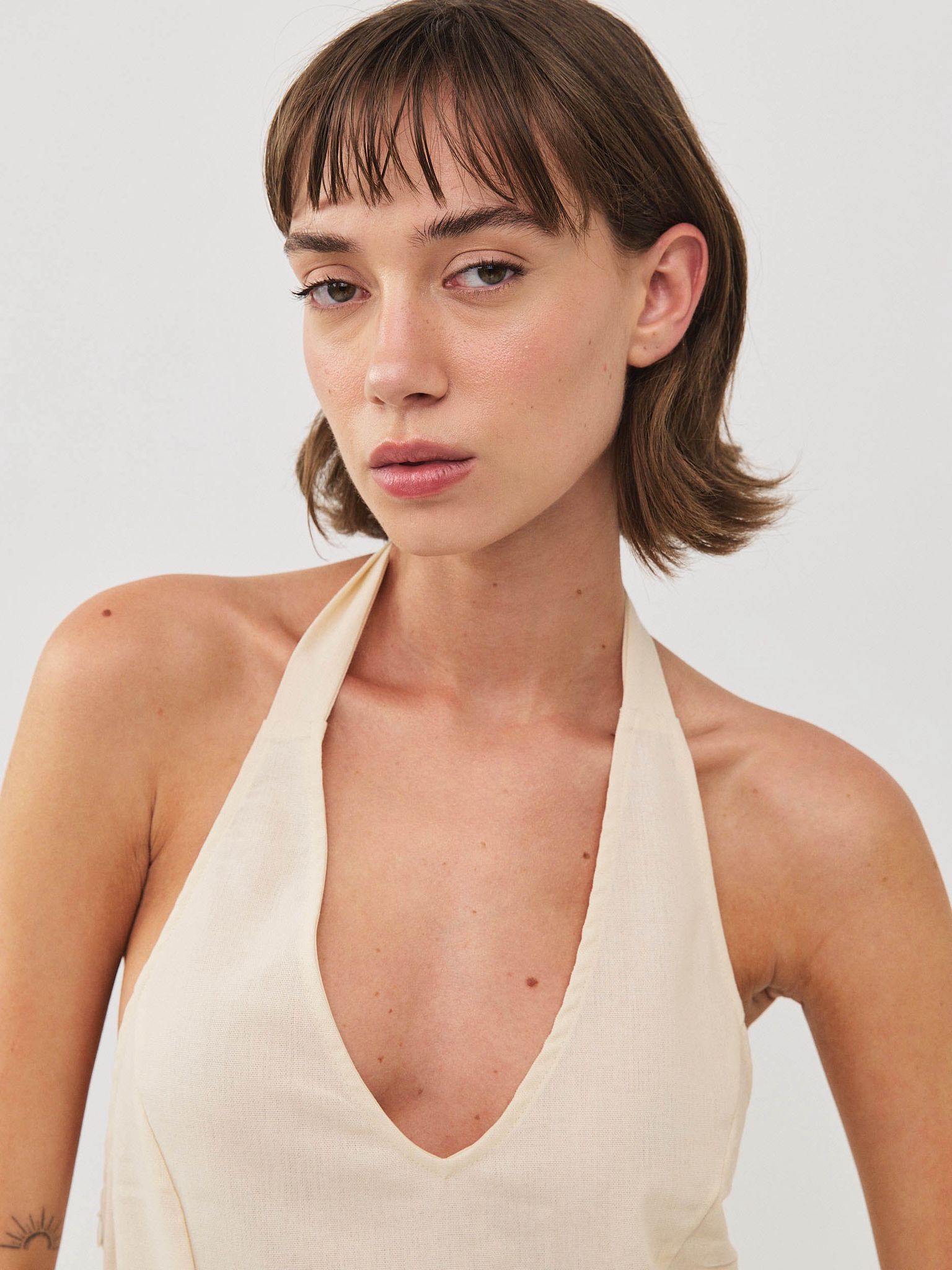 שמלת פשתן סרניטי