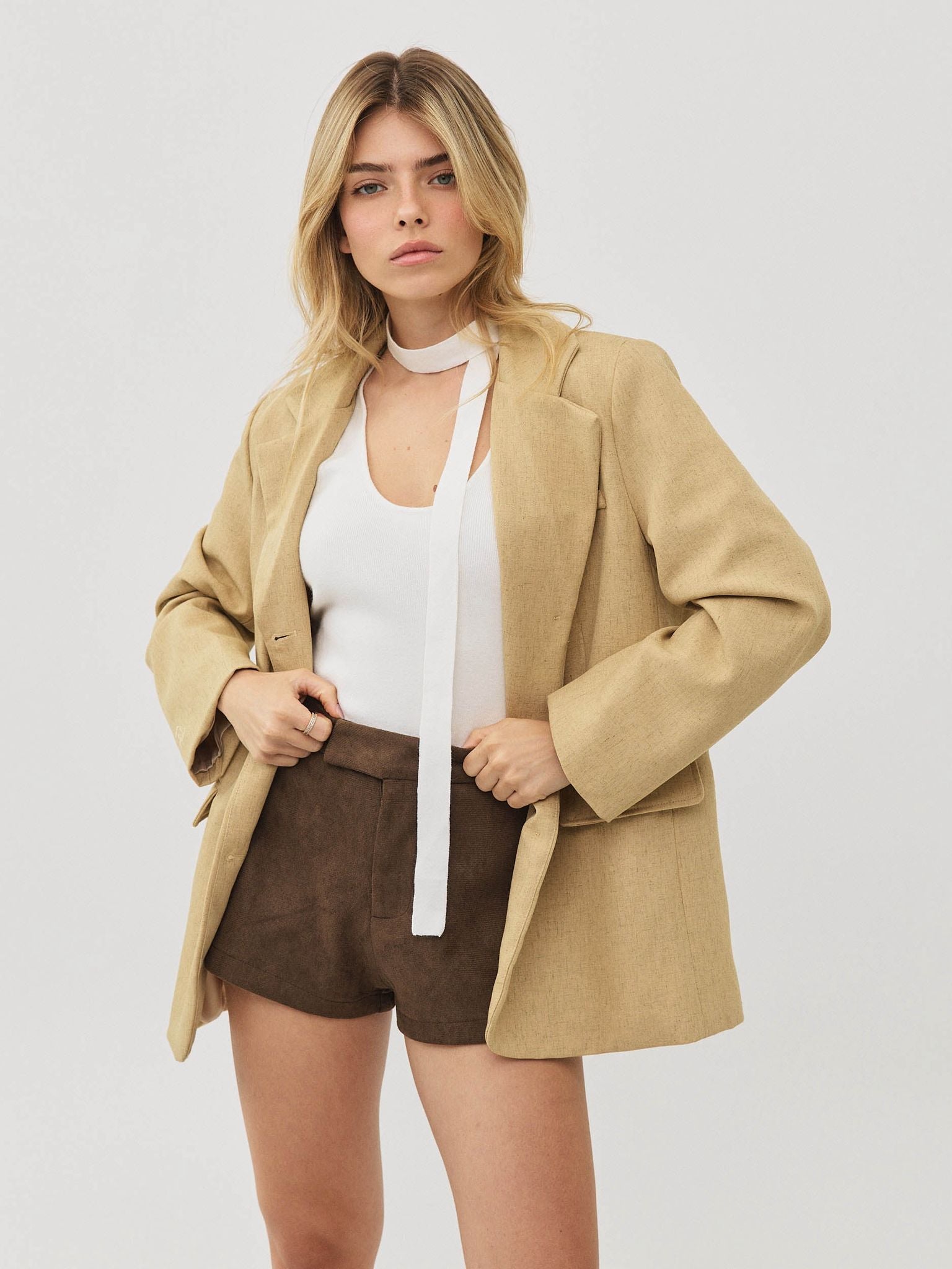 שורט זמש מנואל