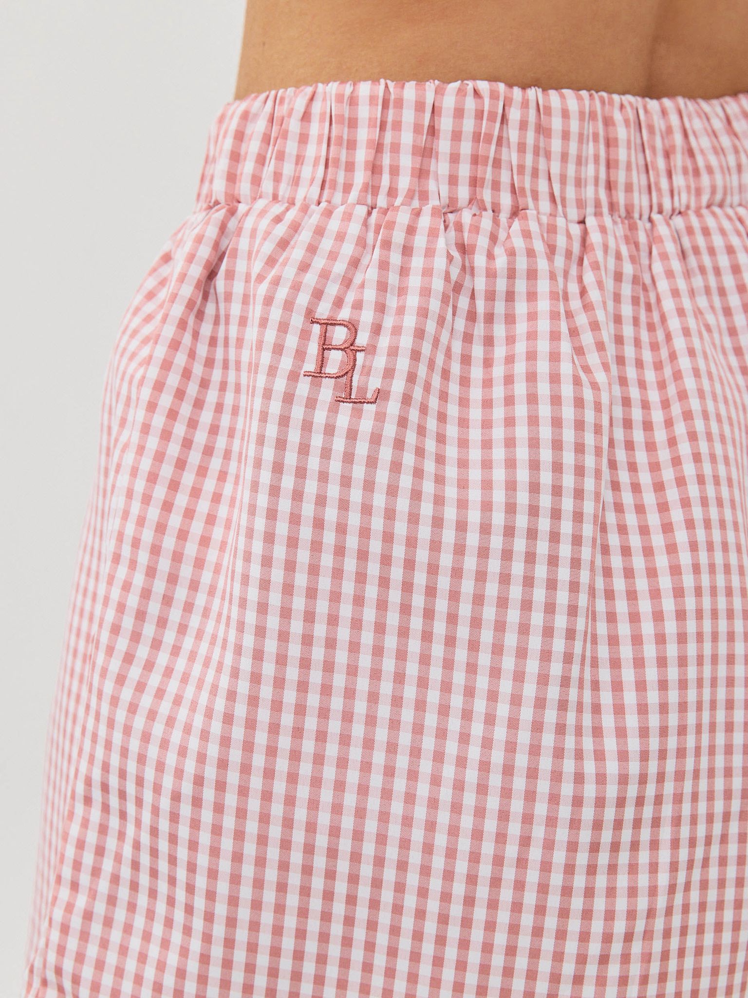 שורט משבצות מנדז