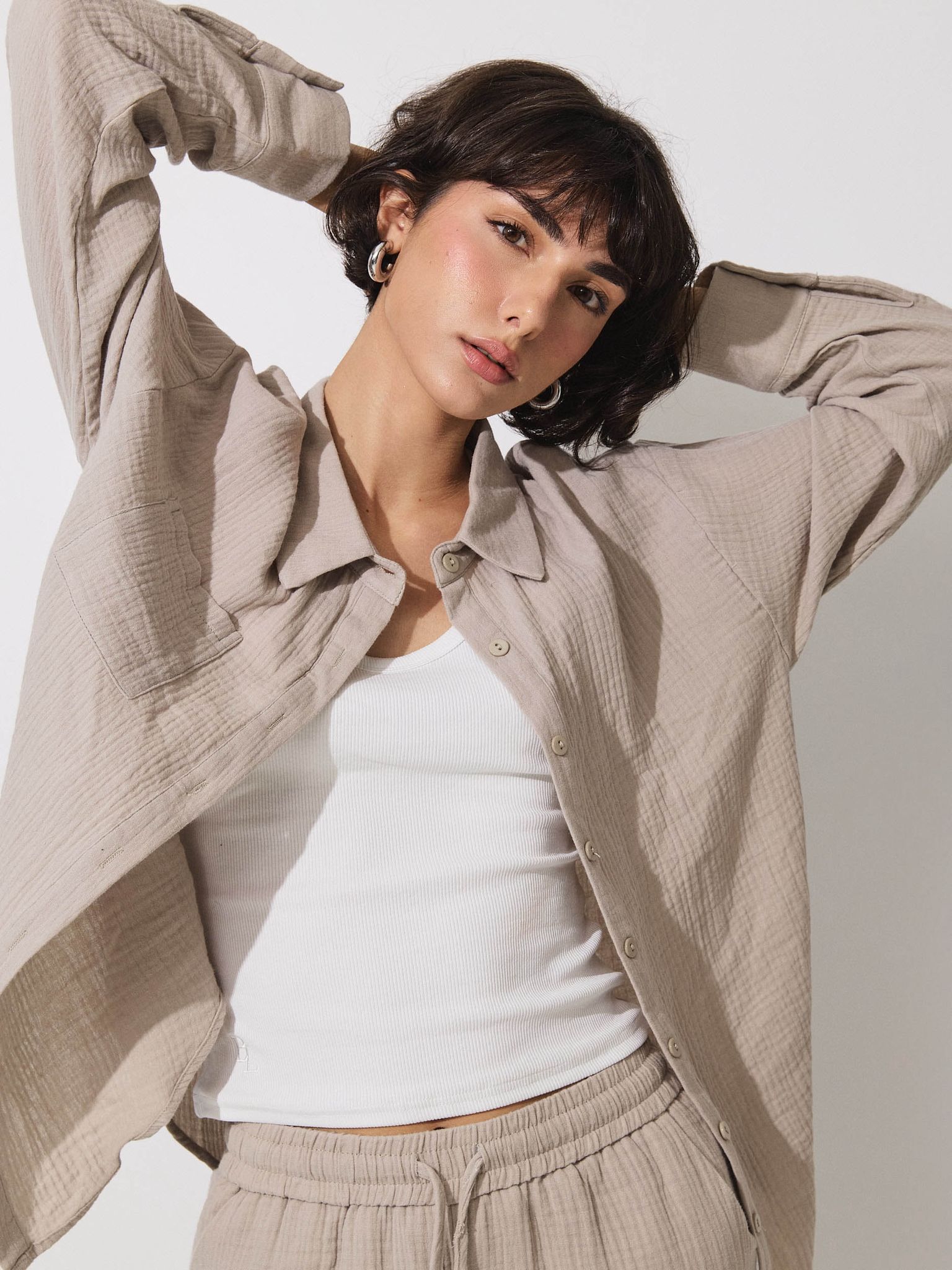 מכופתרת אובריאן פשתן