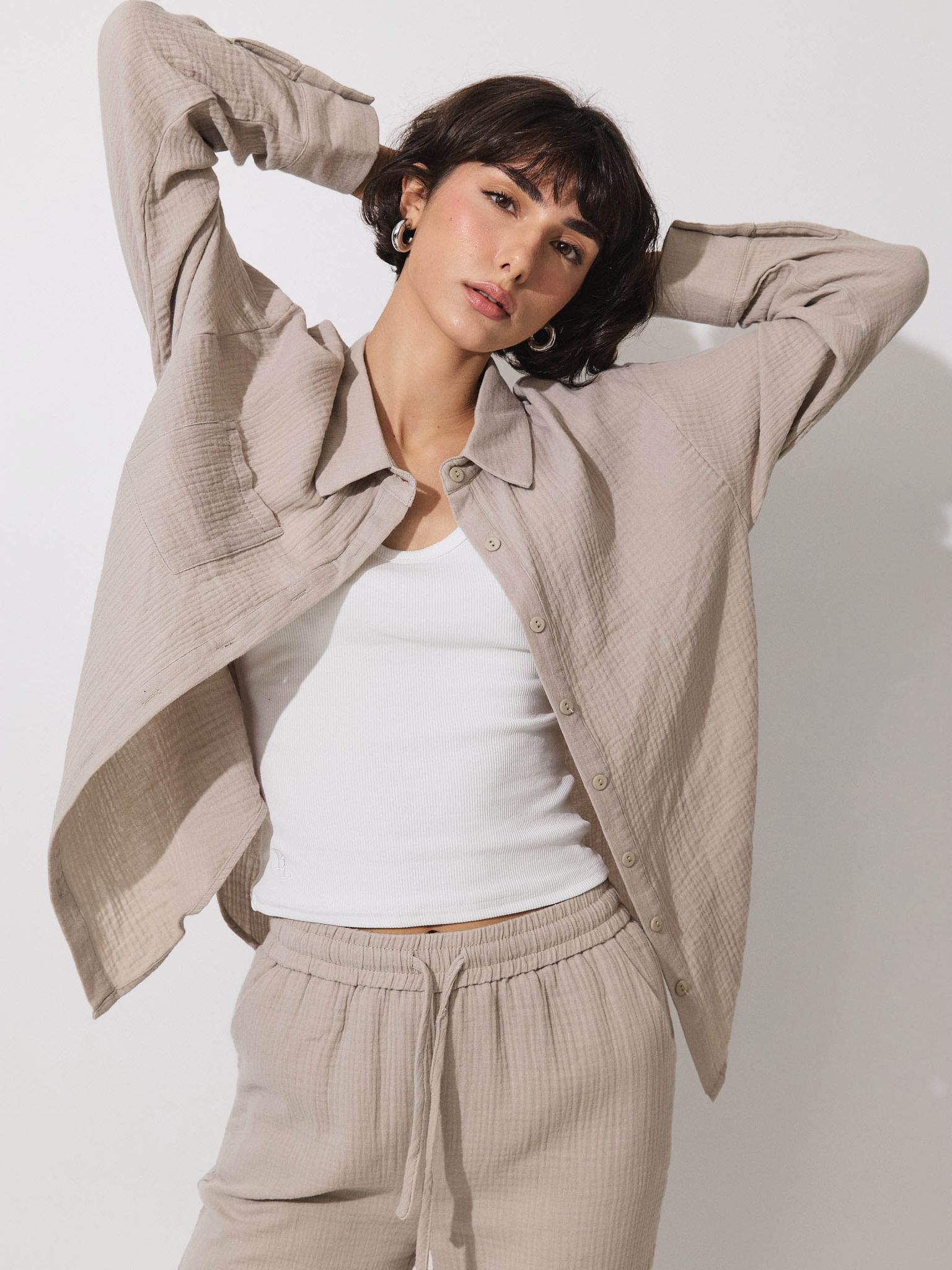 מכופתרת אובריאן פשתן