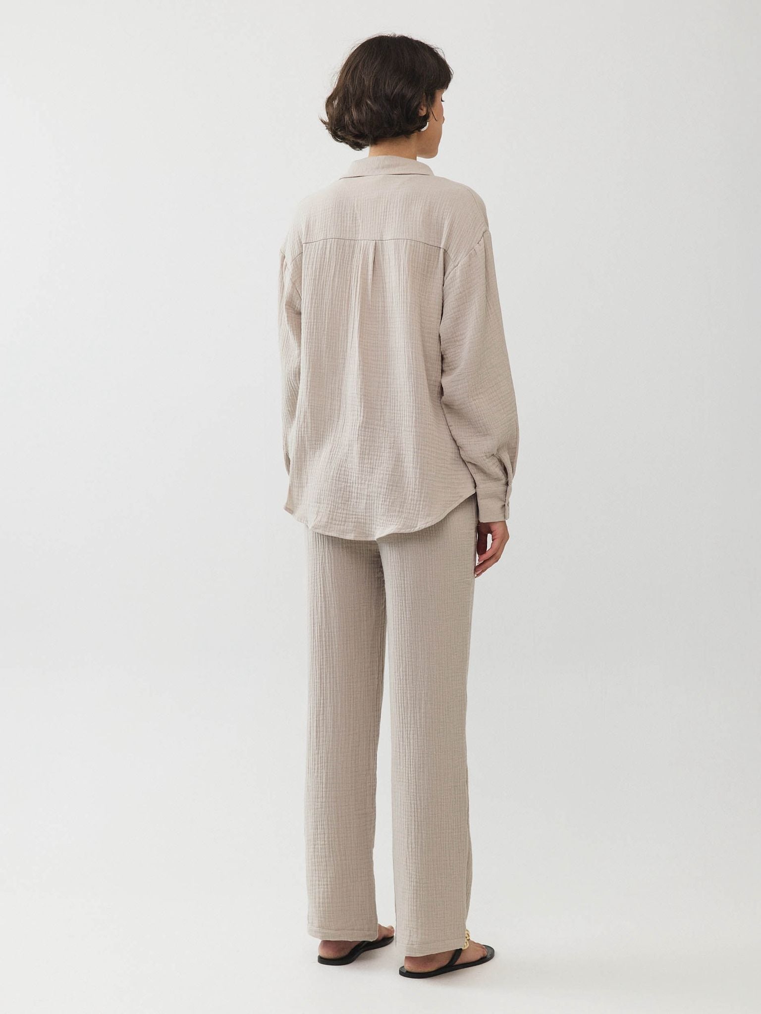 מכופתרת אובריאן פשתן