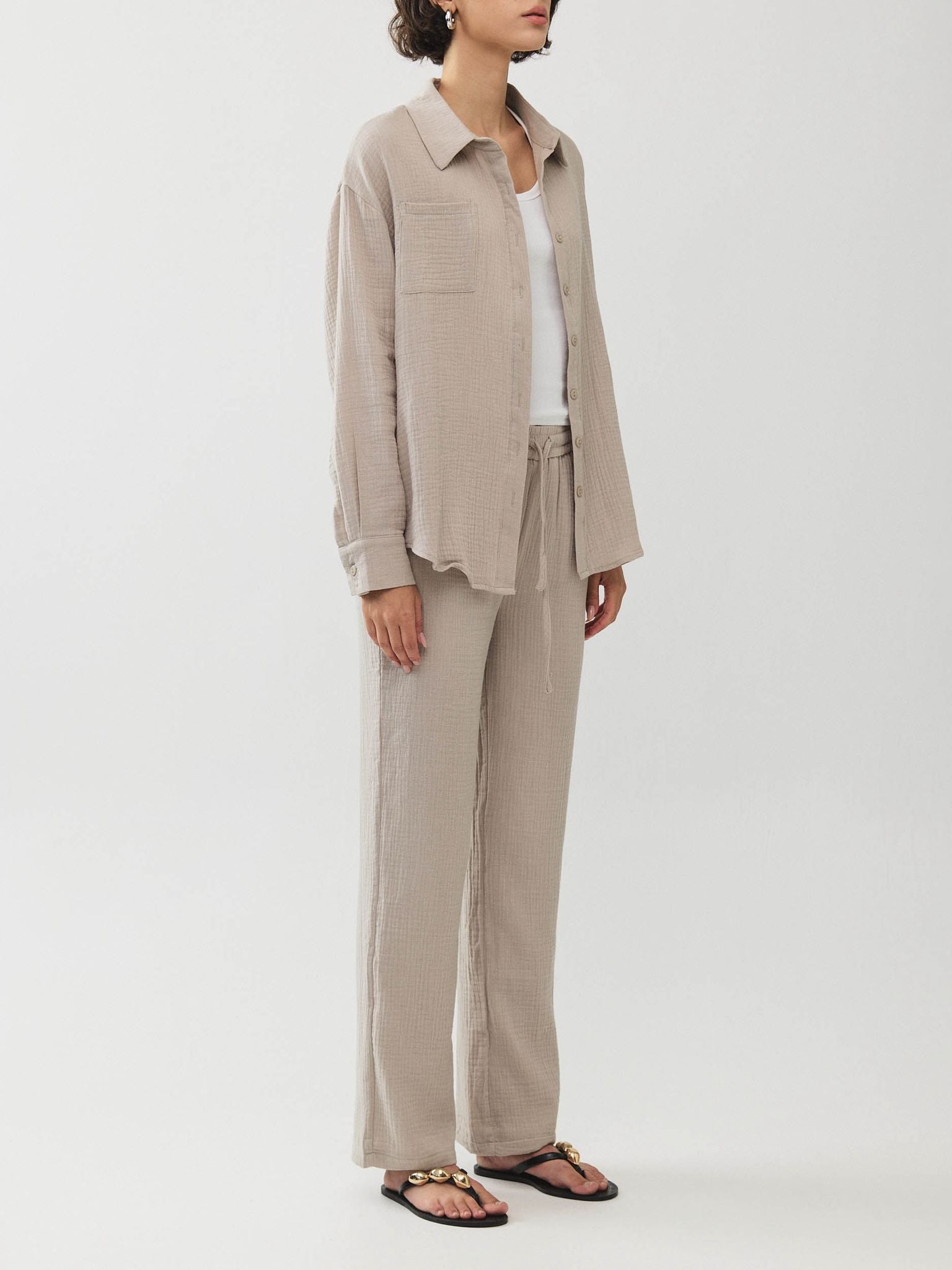 מכופתרת אובריאן פשתן