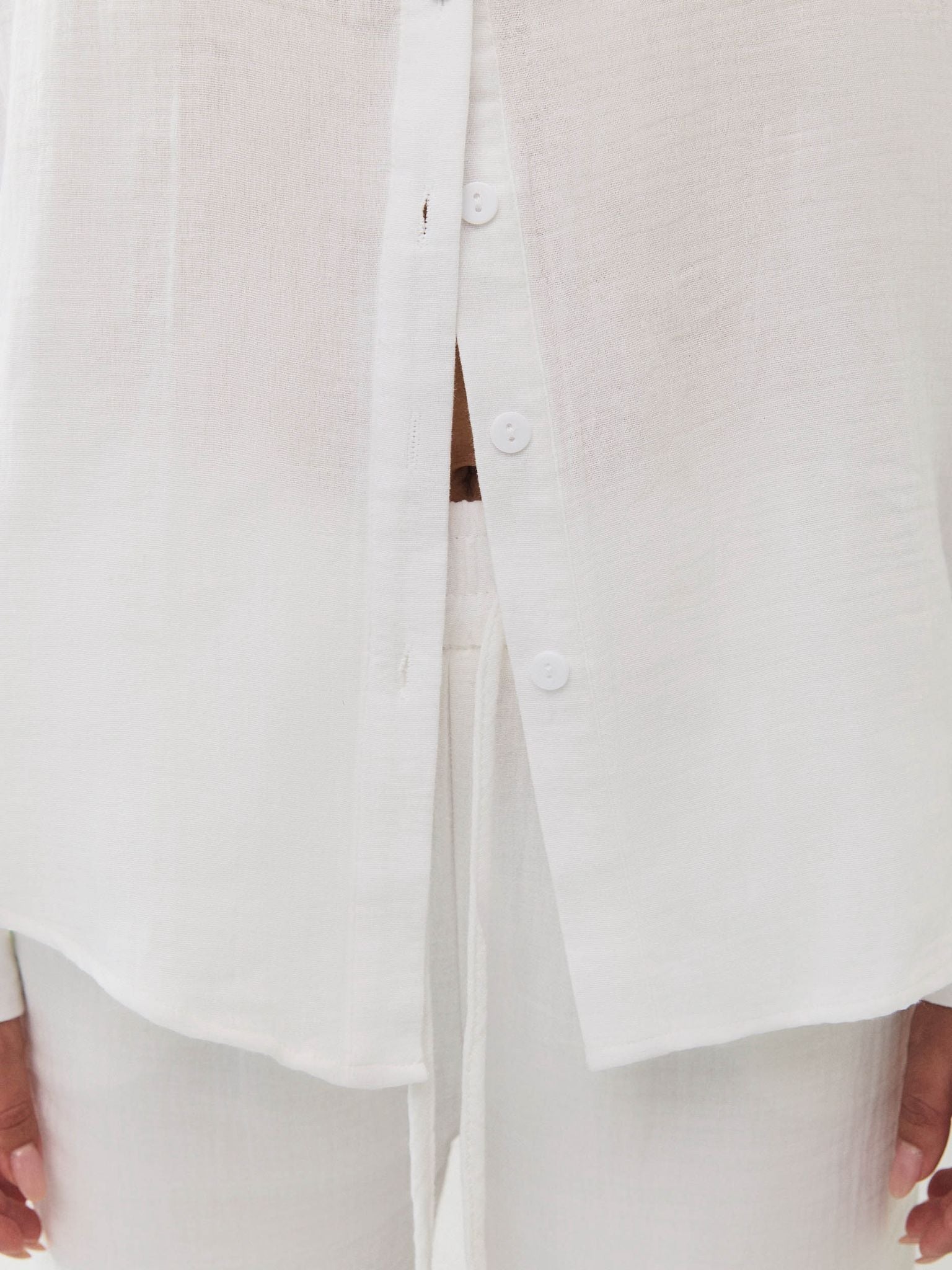 מכופתרת אובריאן פשתן