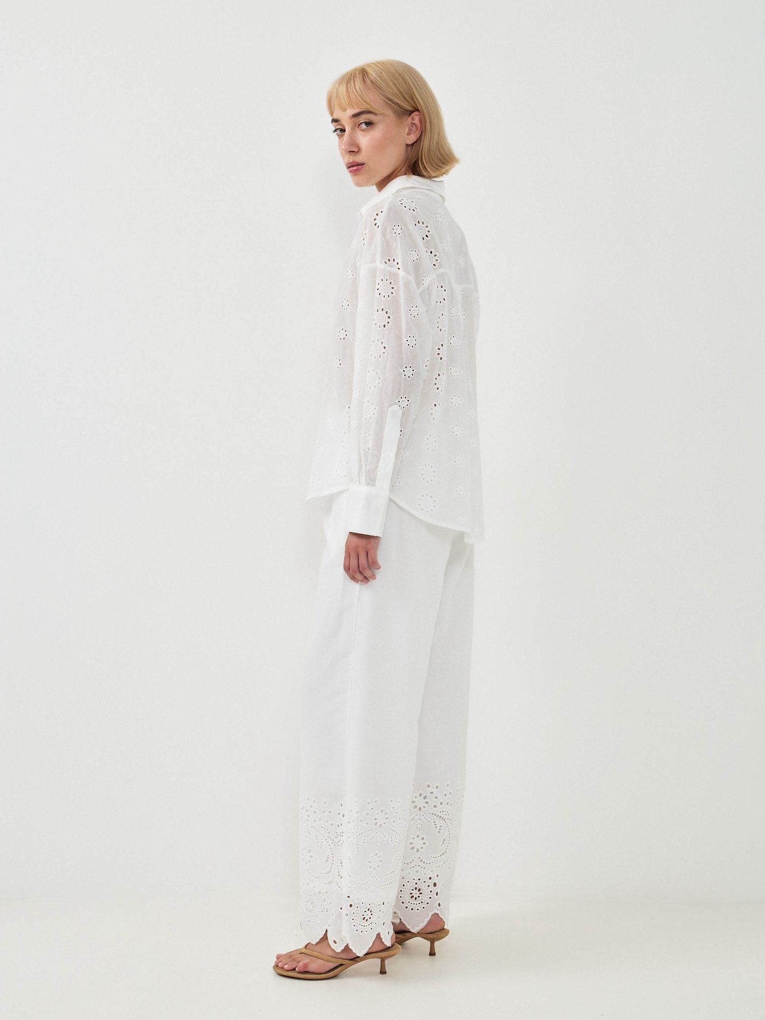 מכופתרת מילאנה