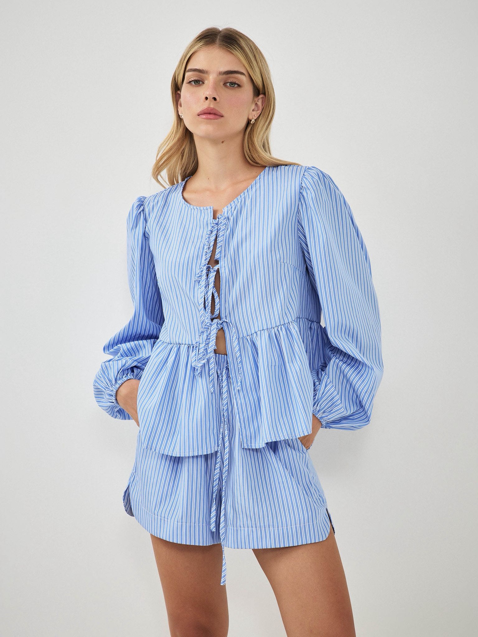 טופ נטלי פסים