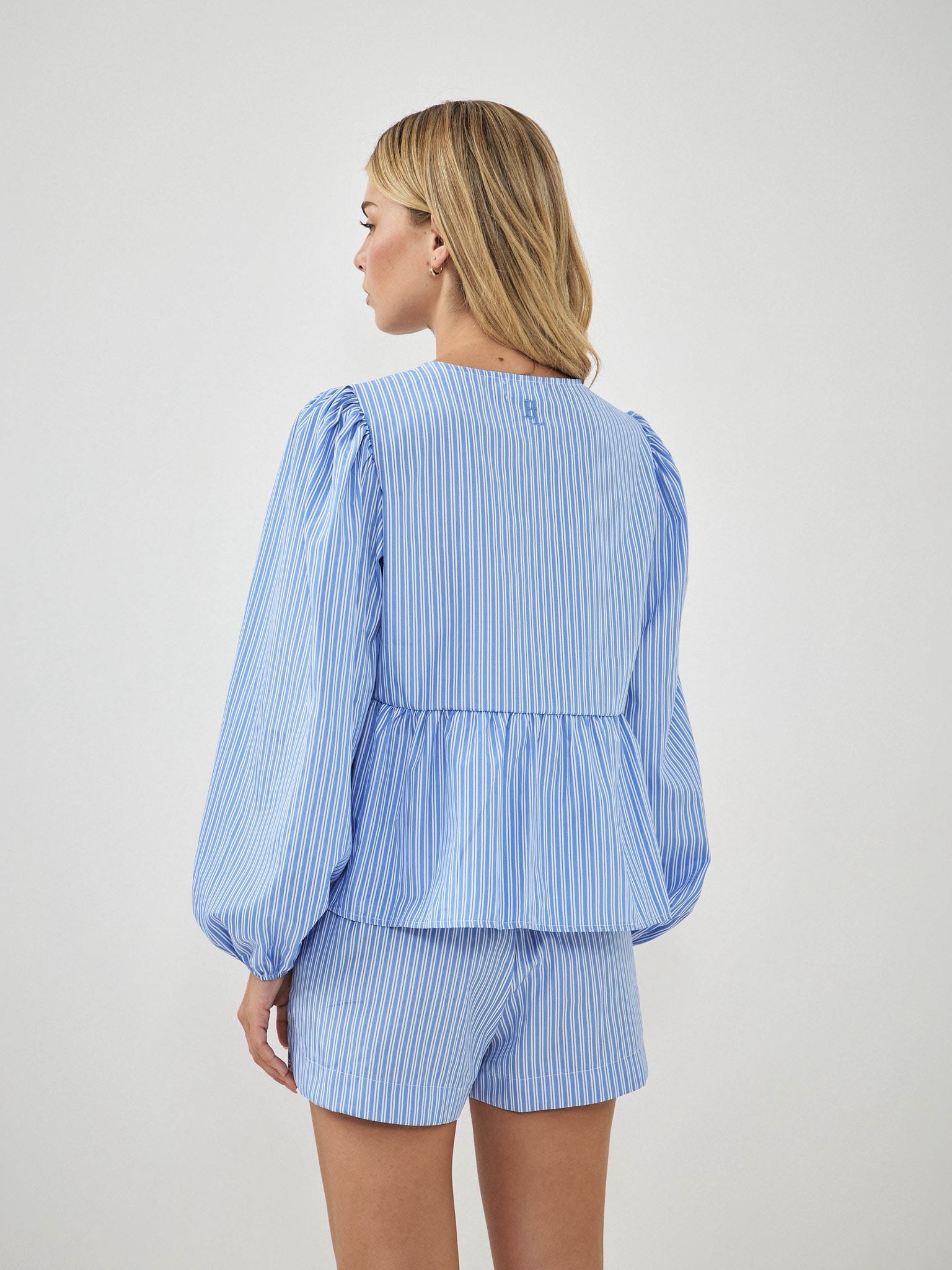 טופ נטלי פסים