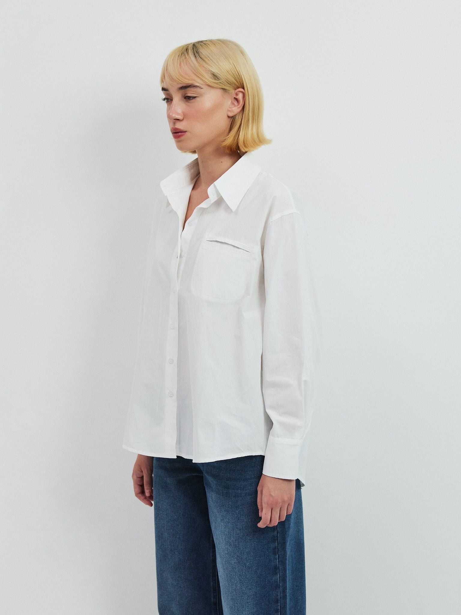 מכופתרת אטלס