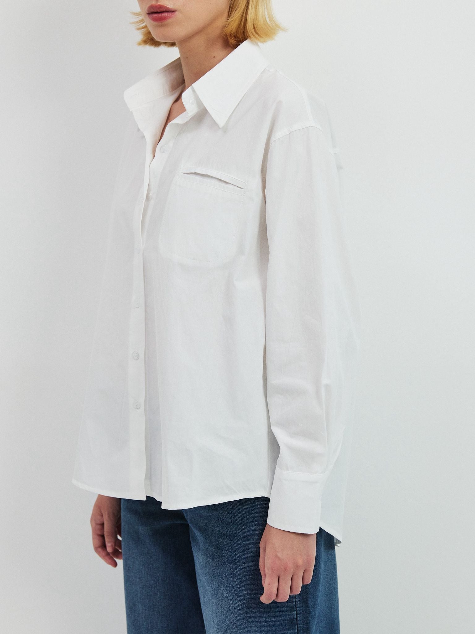 מכופתרת אטלס