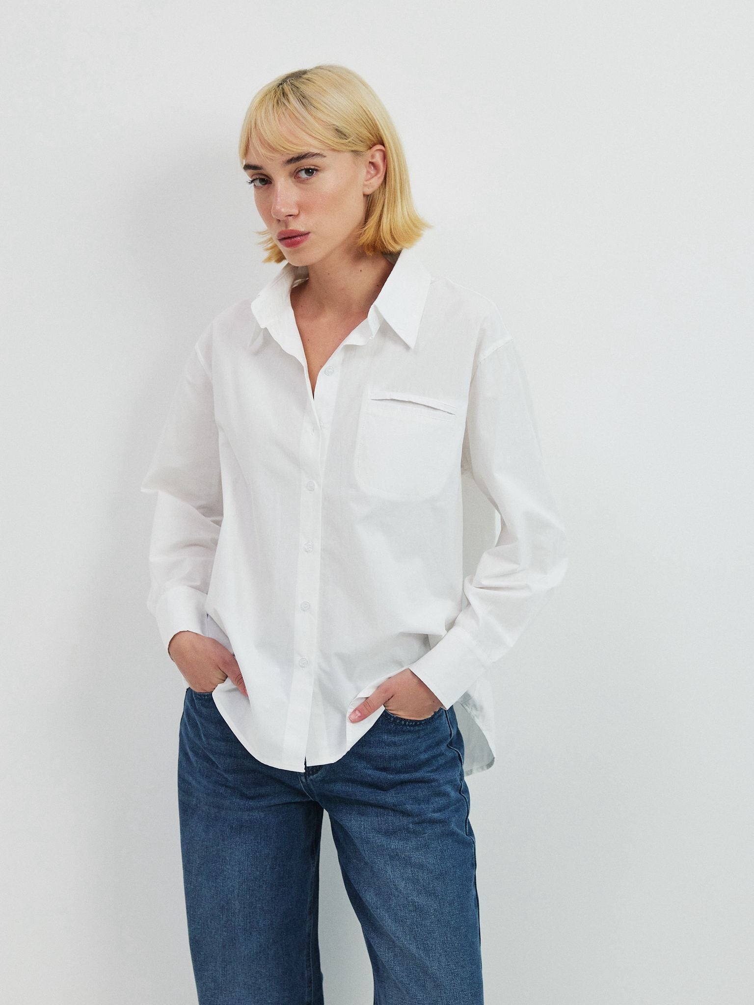 מכופתרת אטלס