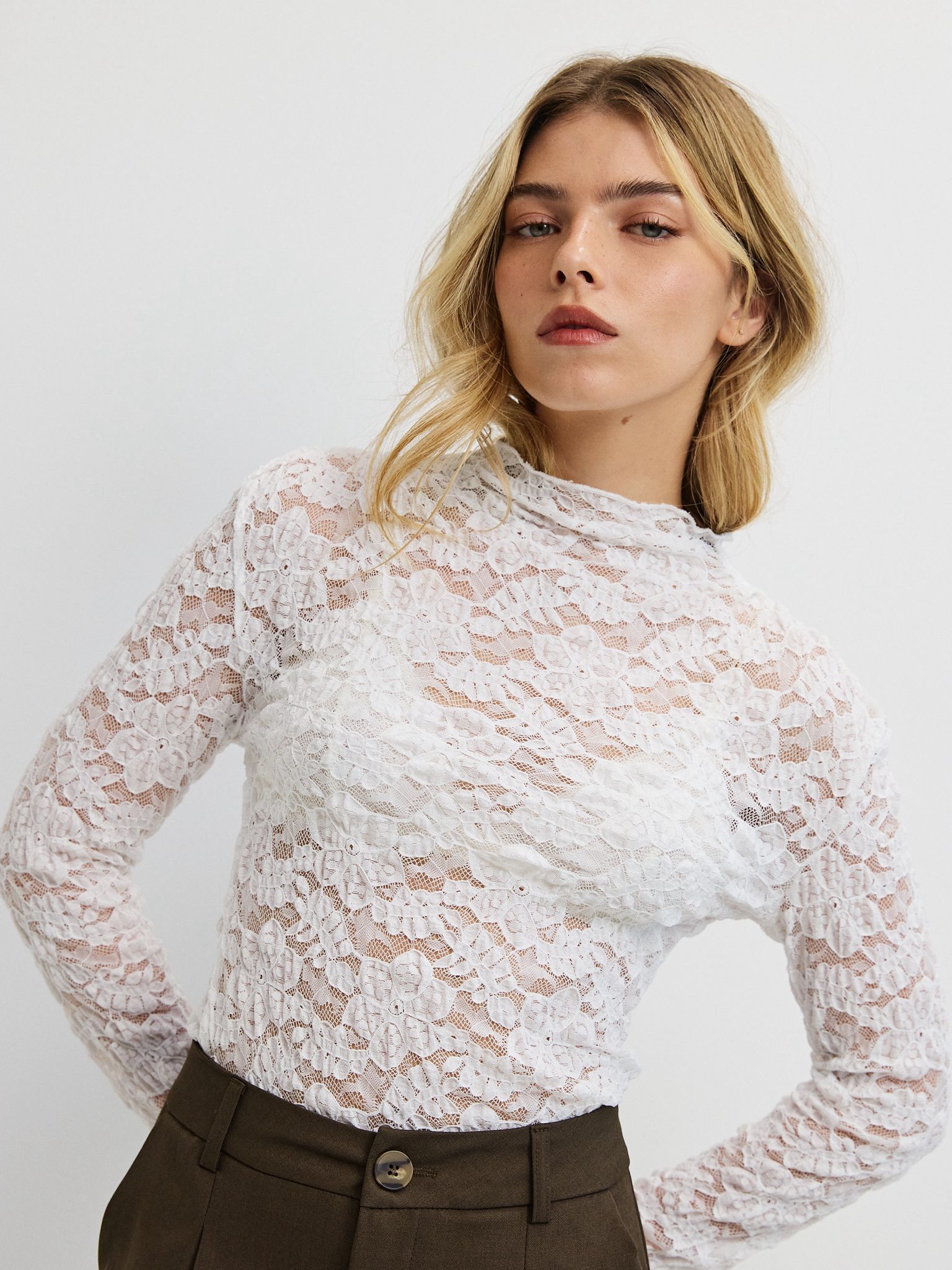 טופ תחרה ויולט