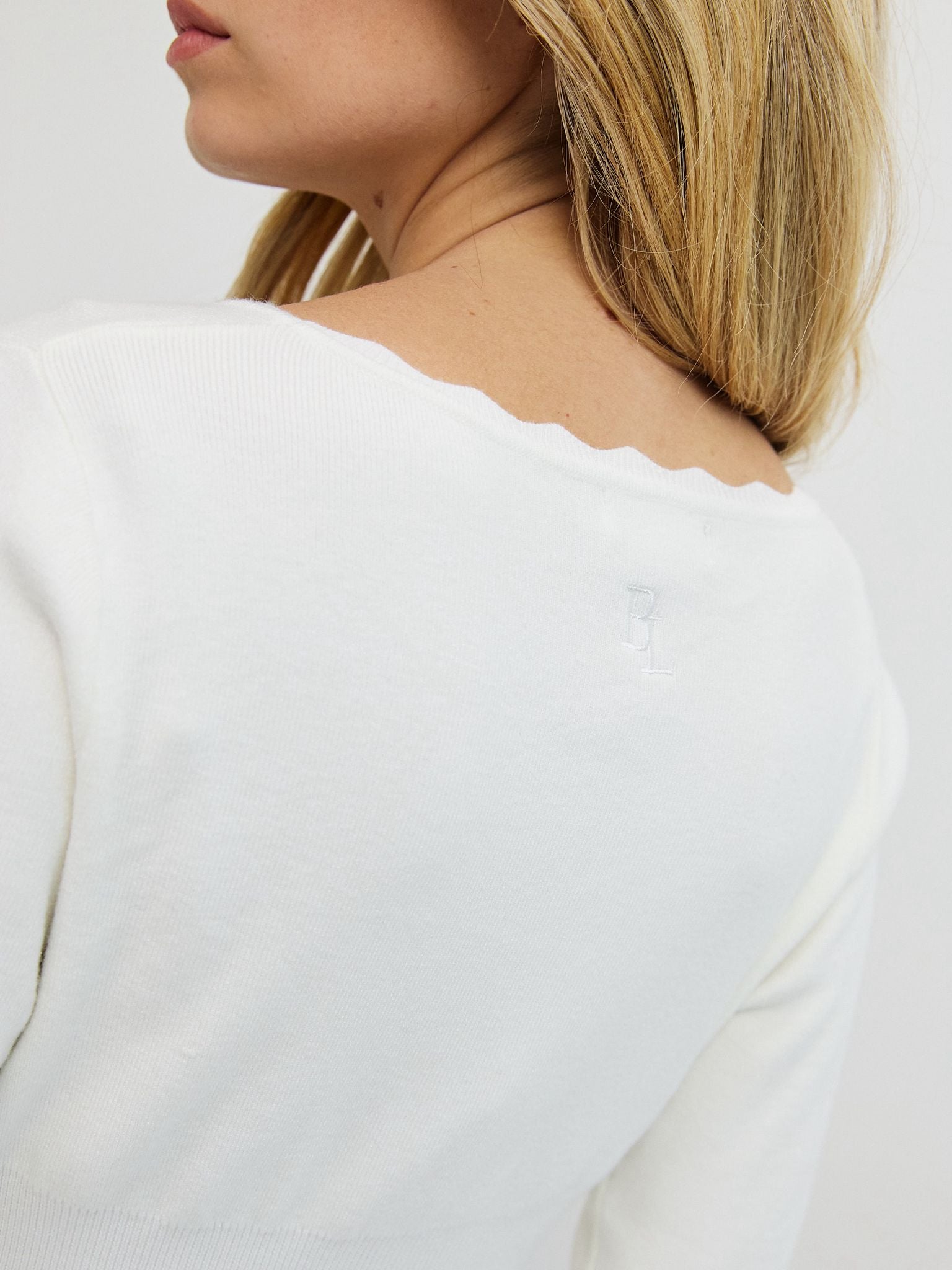 טופ סריג סטלה