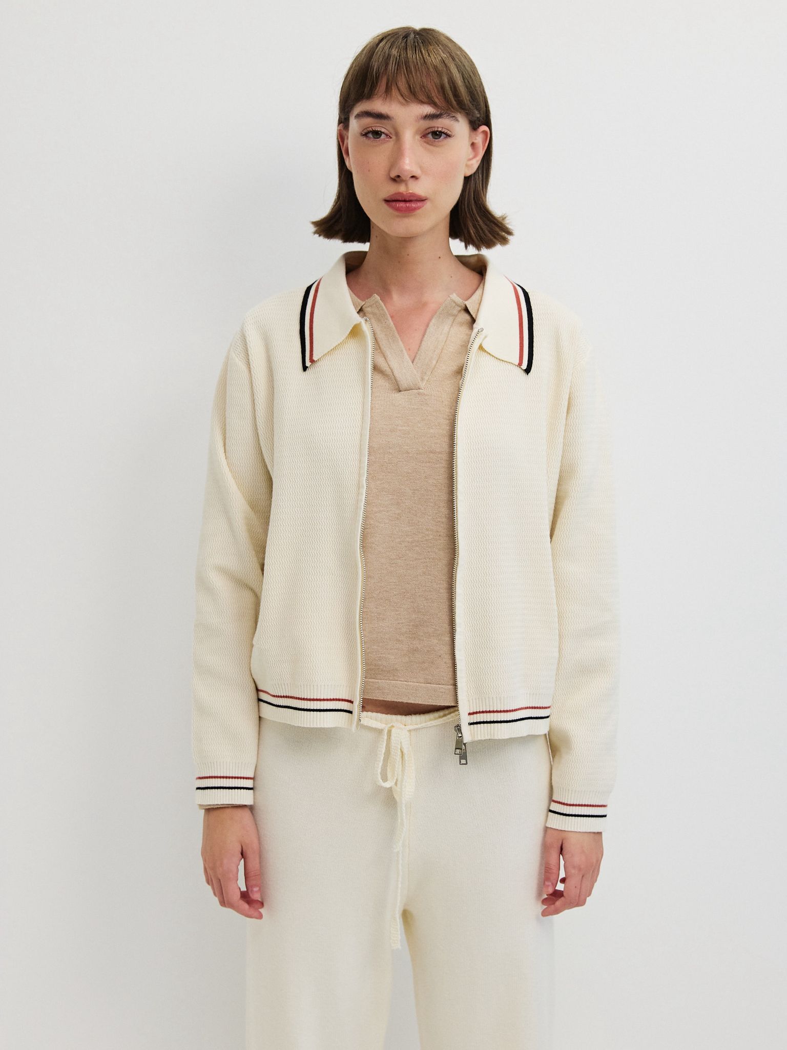 ג׳קט סריג קונור