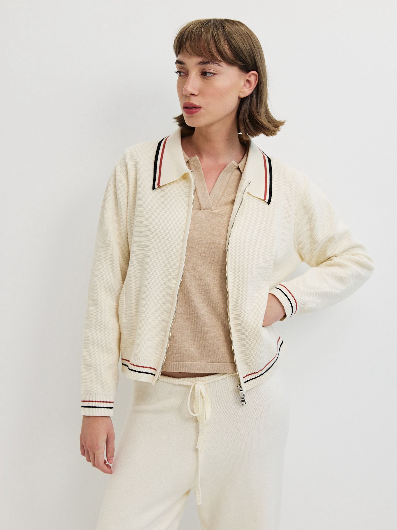 ג׳קט סריג קונור