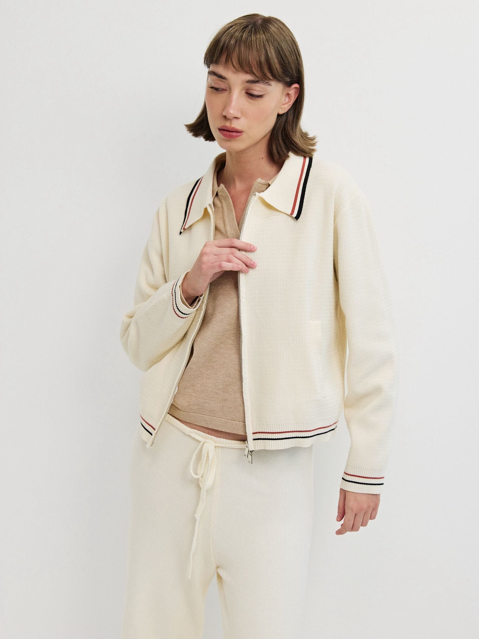 ג׳קט סריג קונור