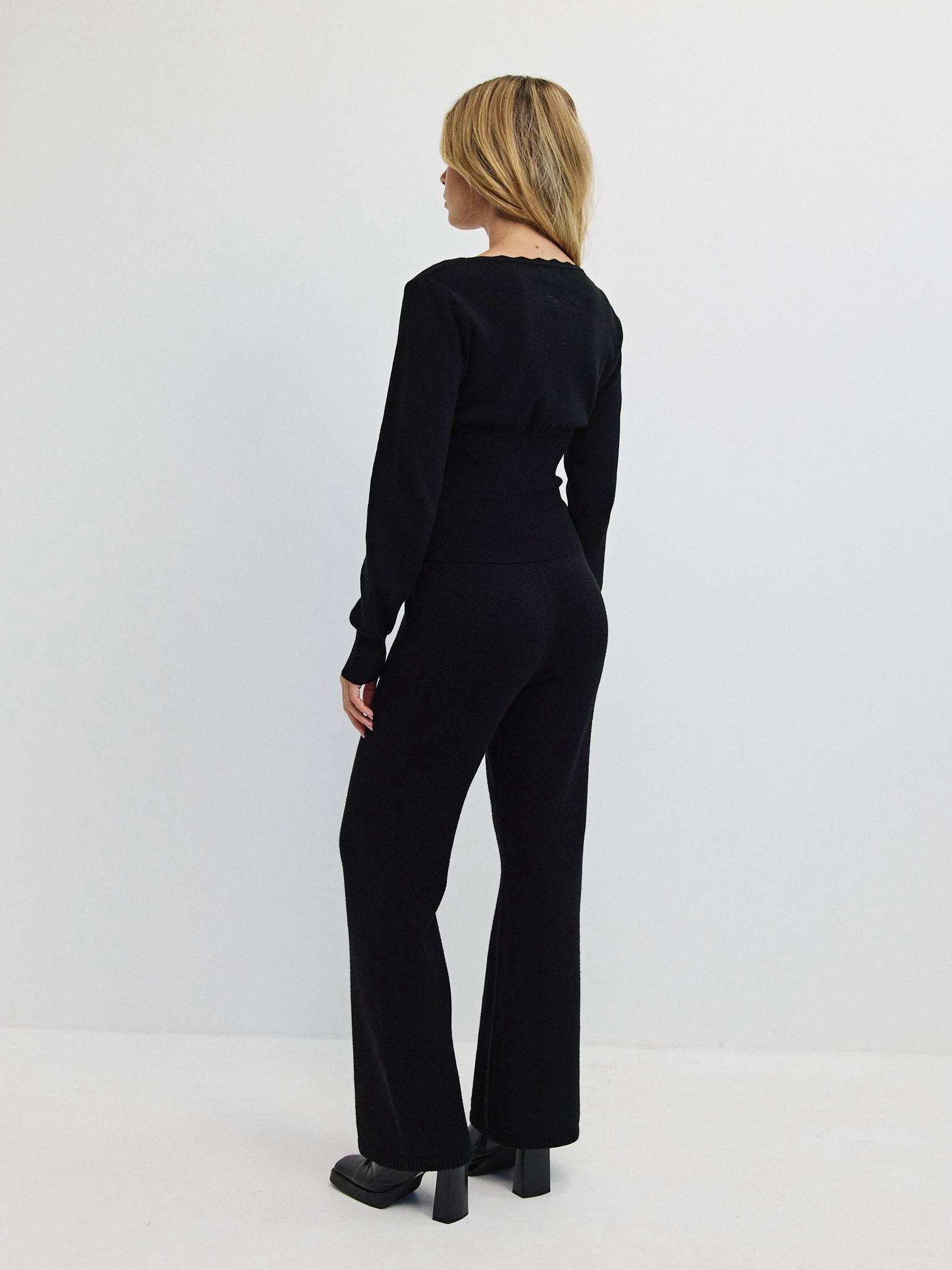 מכנסי סריג קודי